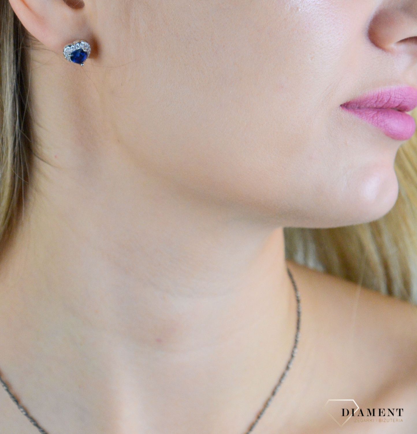 Srebrne kolczyki damskie 925 serca z granatową cyrkonią DIA-KLC-10963-925.jpg