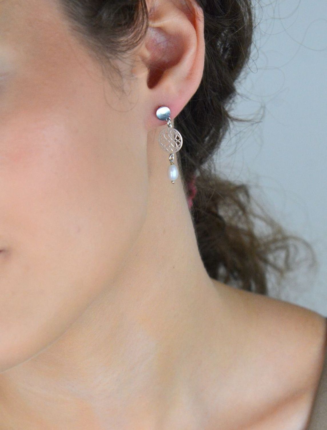 Kolczyki damskie wiszące srebro 925 DIA-KLC-10965-925 – perła i ażurowa blaszka, 3,1 cm.jpg