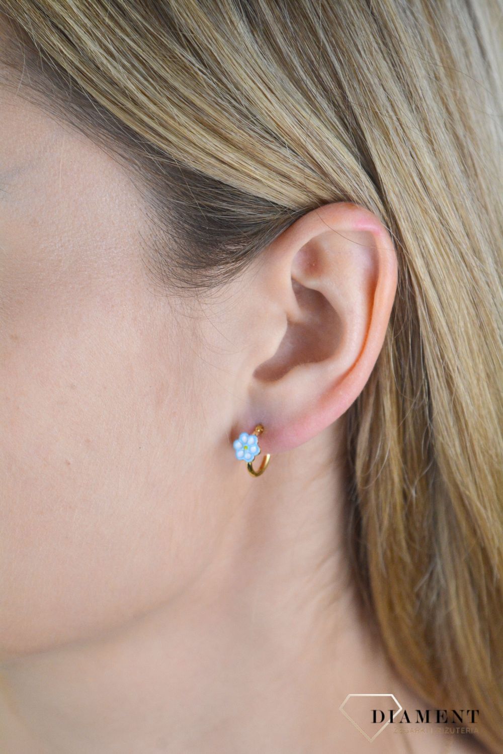 Srebrne kolczyki pozłacane z niebieskim kwiatkiem DIA-KLC-10970ZŁ-925.jpg