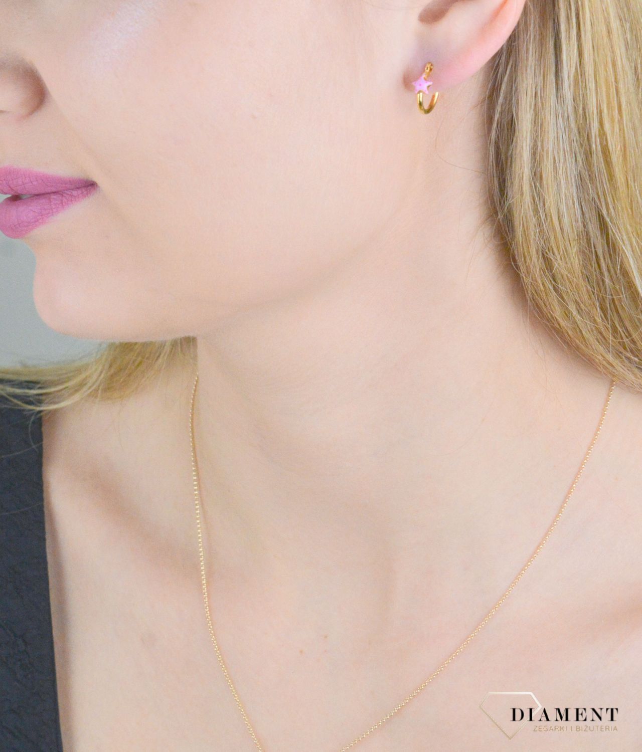 Srebrne kolczyki pozłacane z różową gwiazdką DIA-KLC-10973-925.jpg