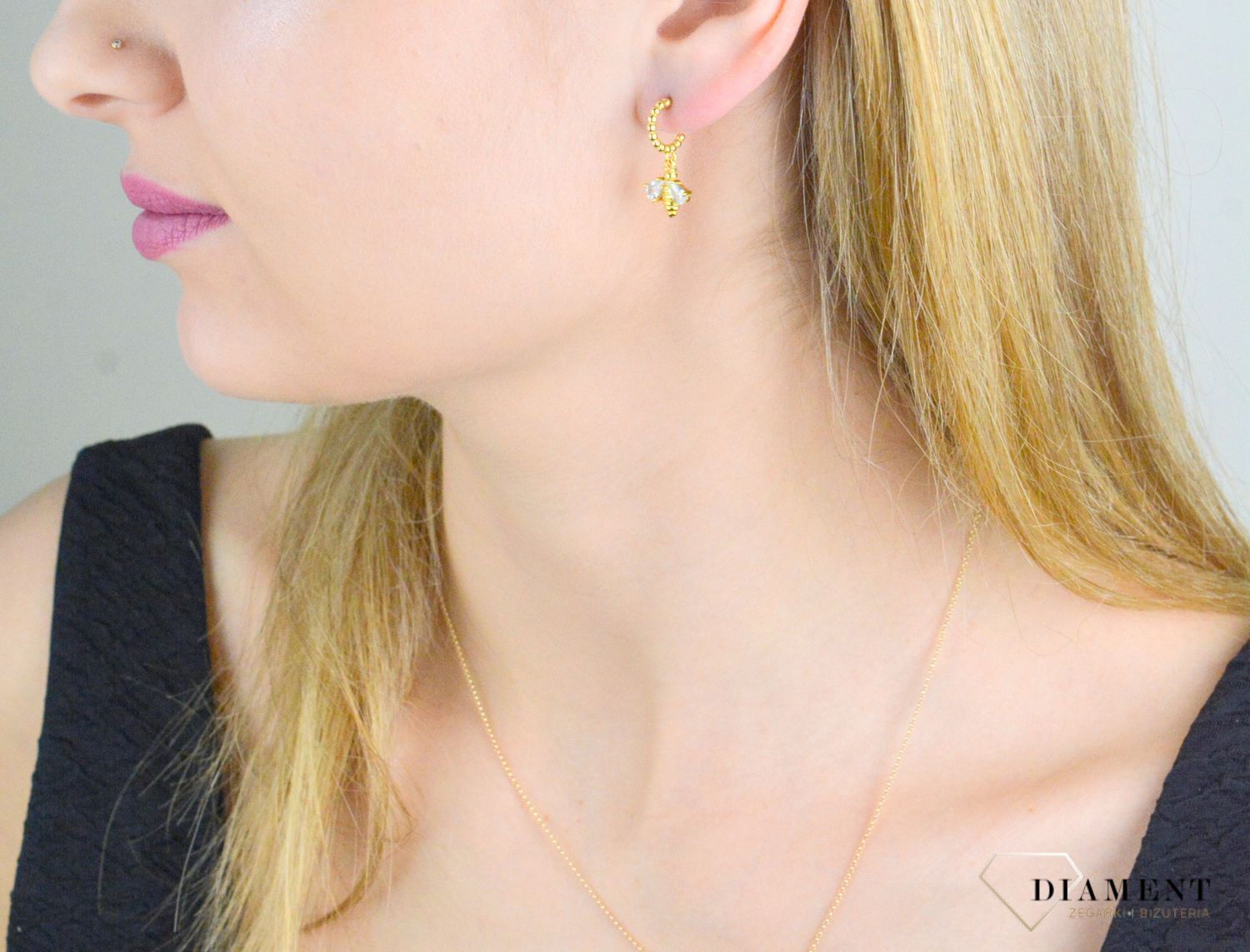 Srebrne kolczyki 925 pozłacane kółka z wiszącą pszczołą DIA-KLC-10978-925.jpg