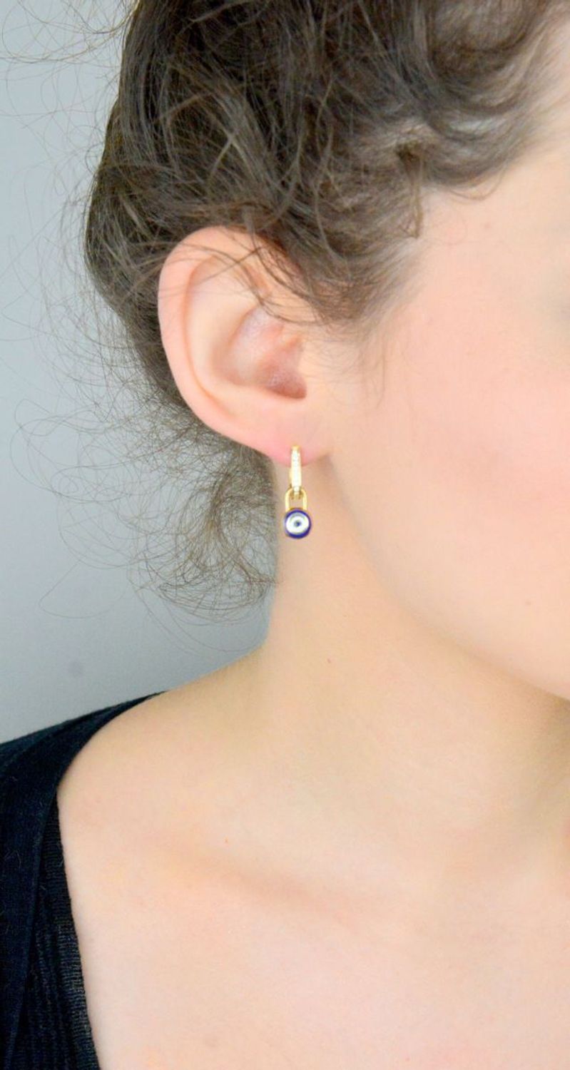 Kolczyki złote 585 z cyrkoniami i wiszącym oczkiem DIA-KLC-11011-585 Złote kolczyki wiszące wykonane z najwyższej jakości żółtego złota, próba 585, 1.jpg