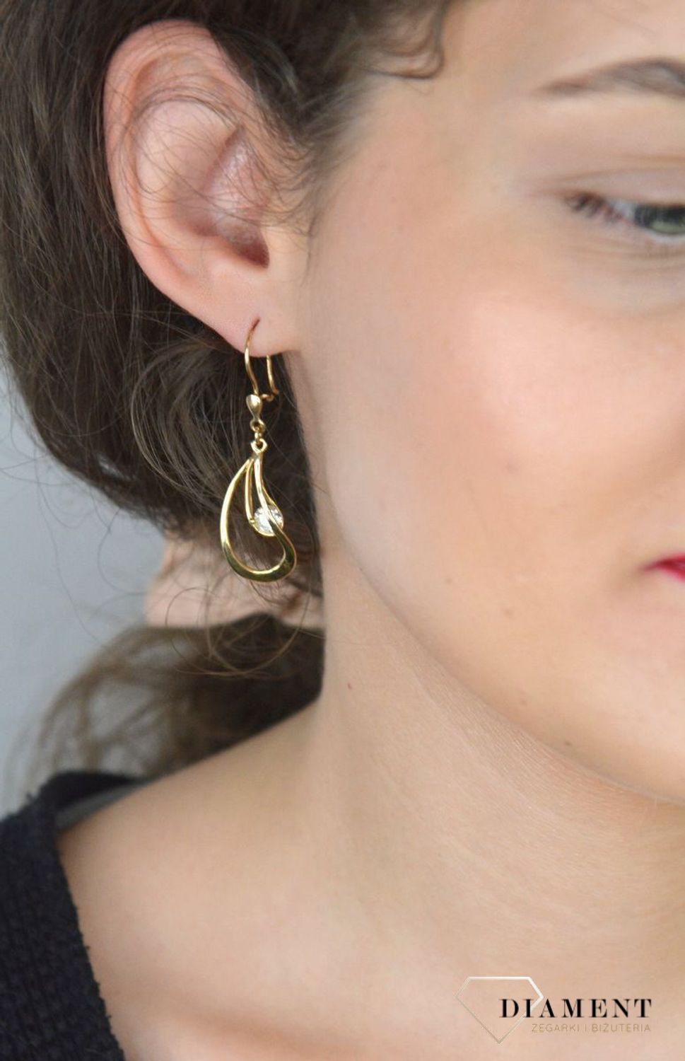 Kolczyki  złote łezki z cyrkoniami pr 585, DIA-KLC-11113W-585  Kolczyki złote łezki z cyrkoniami próby 585 o wadze 4,14 gram to elegancka biżuteria, która łączy w sobie klasyczny design z1.jpg