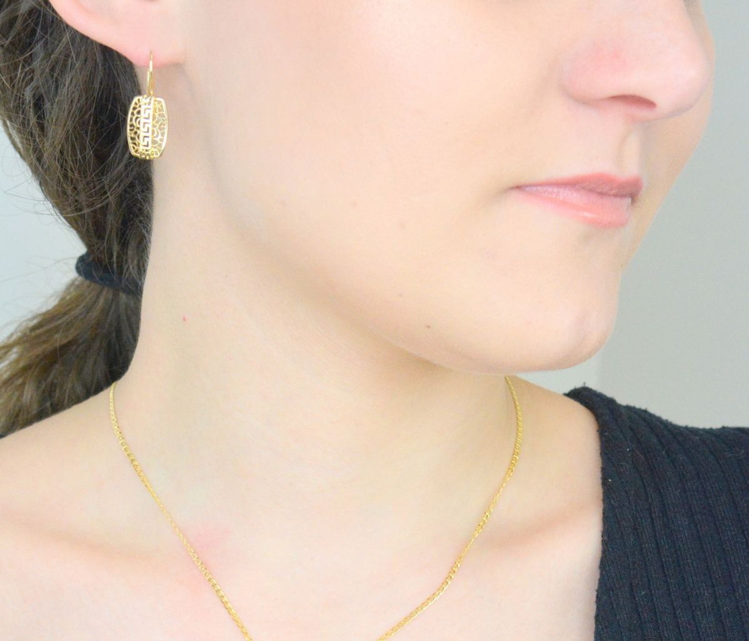 Kolczyki złote wiszące droga grecka pr 585, DIA-KLC-11123-585 Złote kolczyki zostały wykonane z najwyższej jakości złota próby 585. Złote kolczyki zostały ozdobione drogą grecką. Kunsztownie 1.jpg