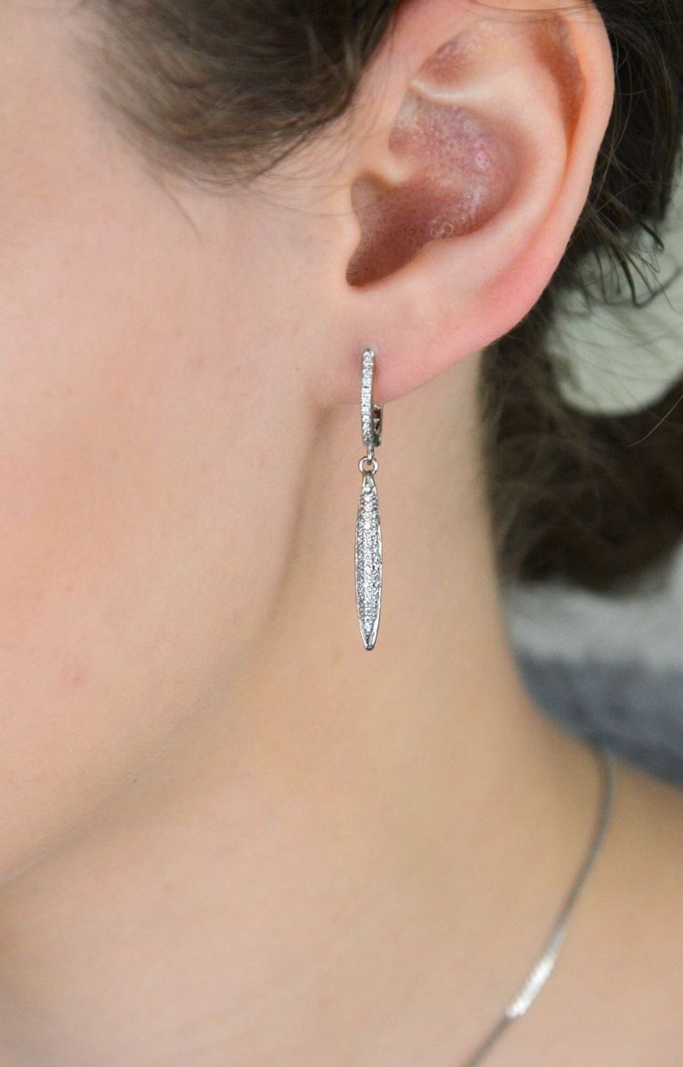 Kolczyki damskie wiszące z cyrkoniami próba 925, DIA-KLC-11178-925.jpg