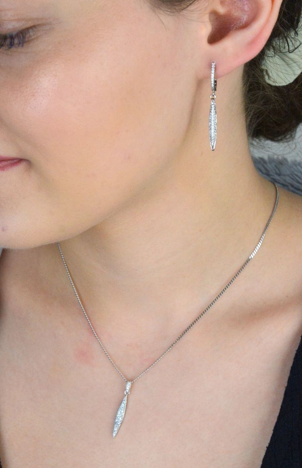 Kolczyki damskie wiszące z cyrkoniami próba 925, DIA-KLC-11178-925.jpg