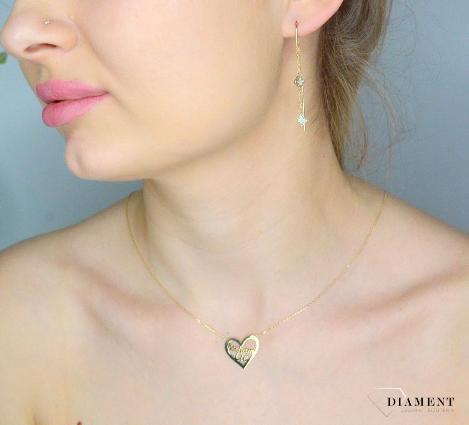 Złote kolczyki damskie 375 Złote kolczyki przeciągane Koniczynki z masą perłową DIA-KLC--11194-375.jpg