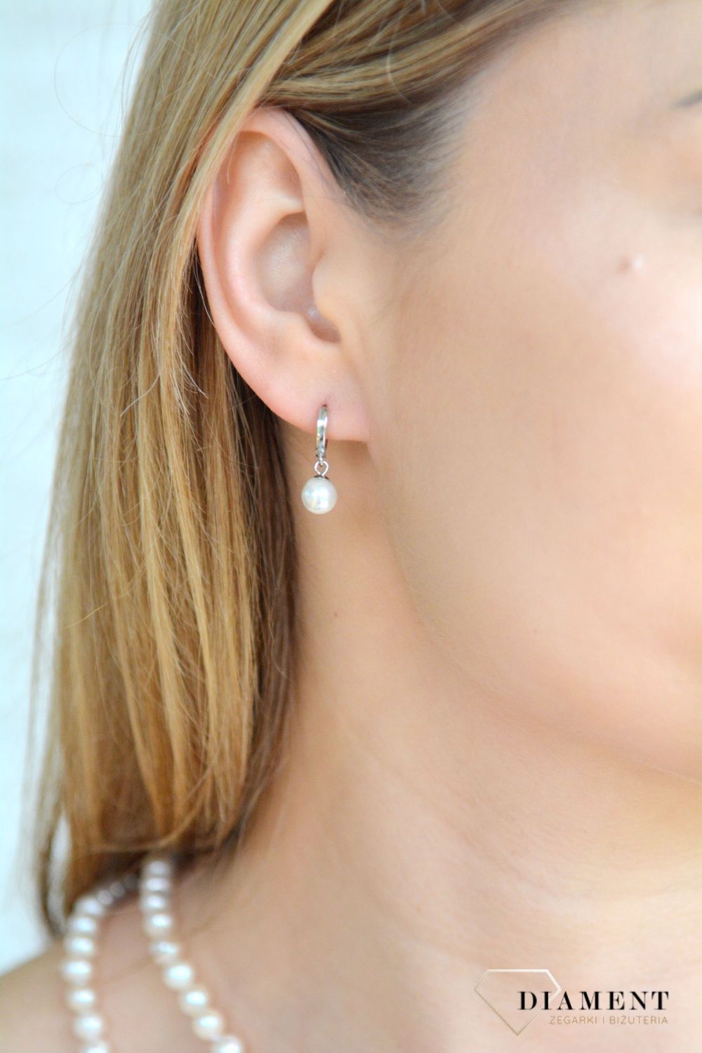 Srebrne kolczyki damskie 925 kółeczka z wiszącą perełką DIA-KLC-11266-925.jpg
