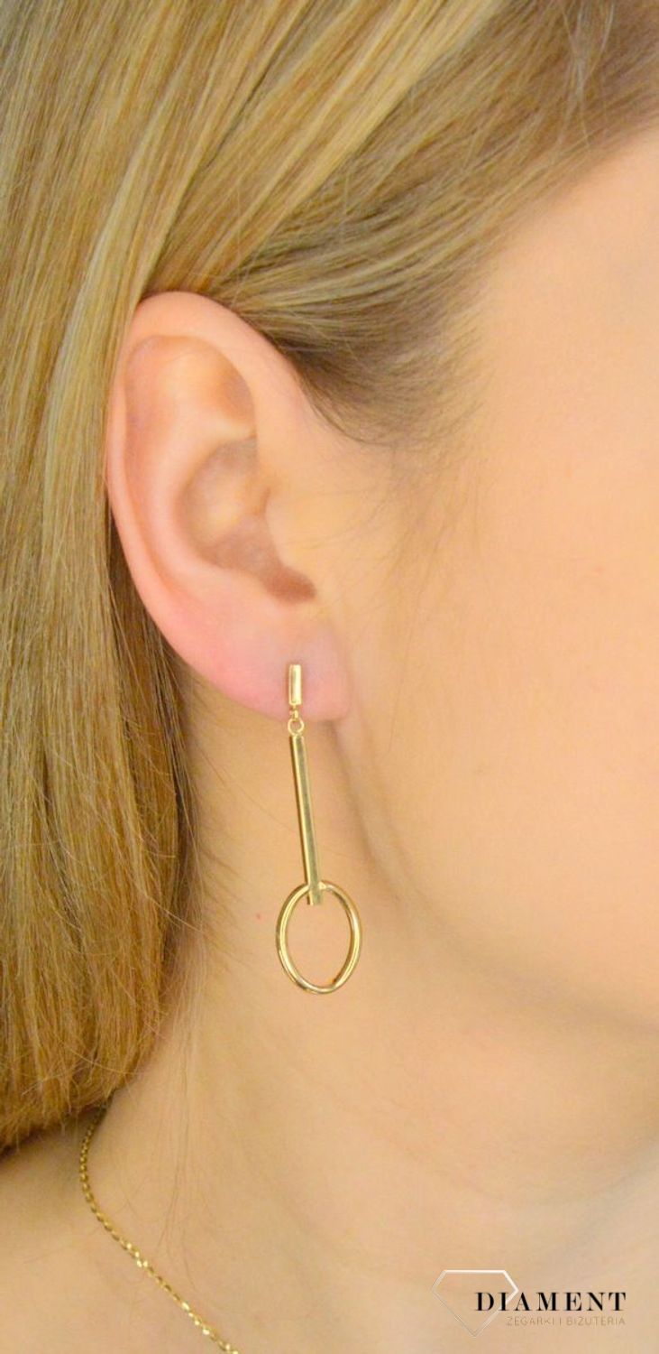 Złote kolczyki damskie 585 wiszące patyczki z owalnym zakończeniem DIA-KLC-11295-585. Złote kolczyki damskie. Złote kolczyki wiszące. Kolczyki złote wiszące. Kolczyki złote na sztyft. Kolczyki złote wiszące na prezent..jpg