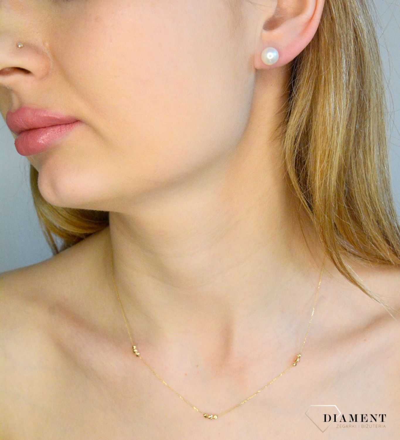 Złote kolczyki damskie 585 wkrętki z perłą słodkowodną DIA-KLC-11300-585. Złote kolczyki damskie. Kolczyki złote z perłą. Kolczyki złote damskie z perłą słodkowodną. Kolczyki damskie wkrętki z perełką. Kolczyki z perłą na pr.jpg