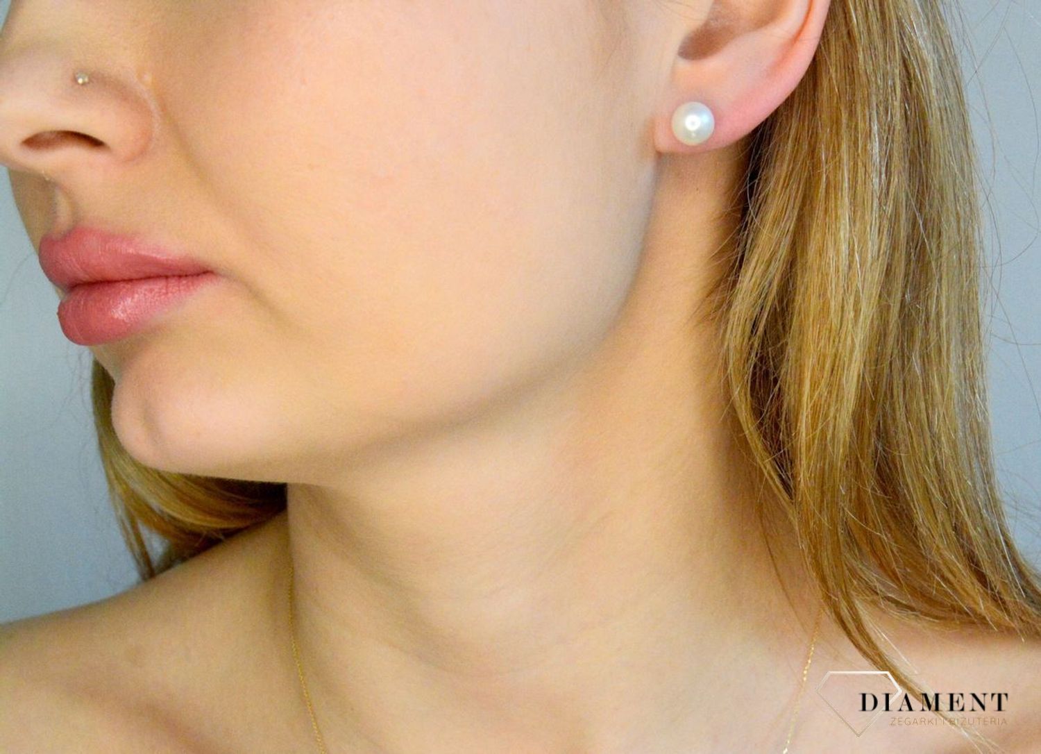 Złote kolczyki damskie 585 wkrętki z perłą słodkowodną DIA-KLC-11300-585. Złote kolczyki damskie. Kolczyki złote z perłą. Kolczyki złote damskie z perłą słodkowodną. Kolczyki damskie wkrętki z perełką. Kolczyki z perłą na pr.jpg