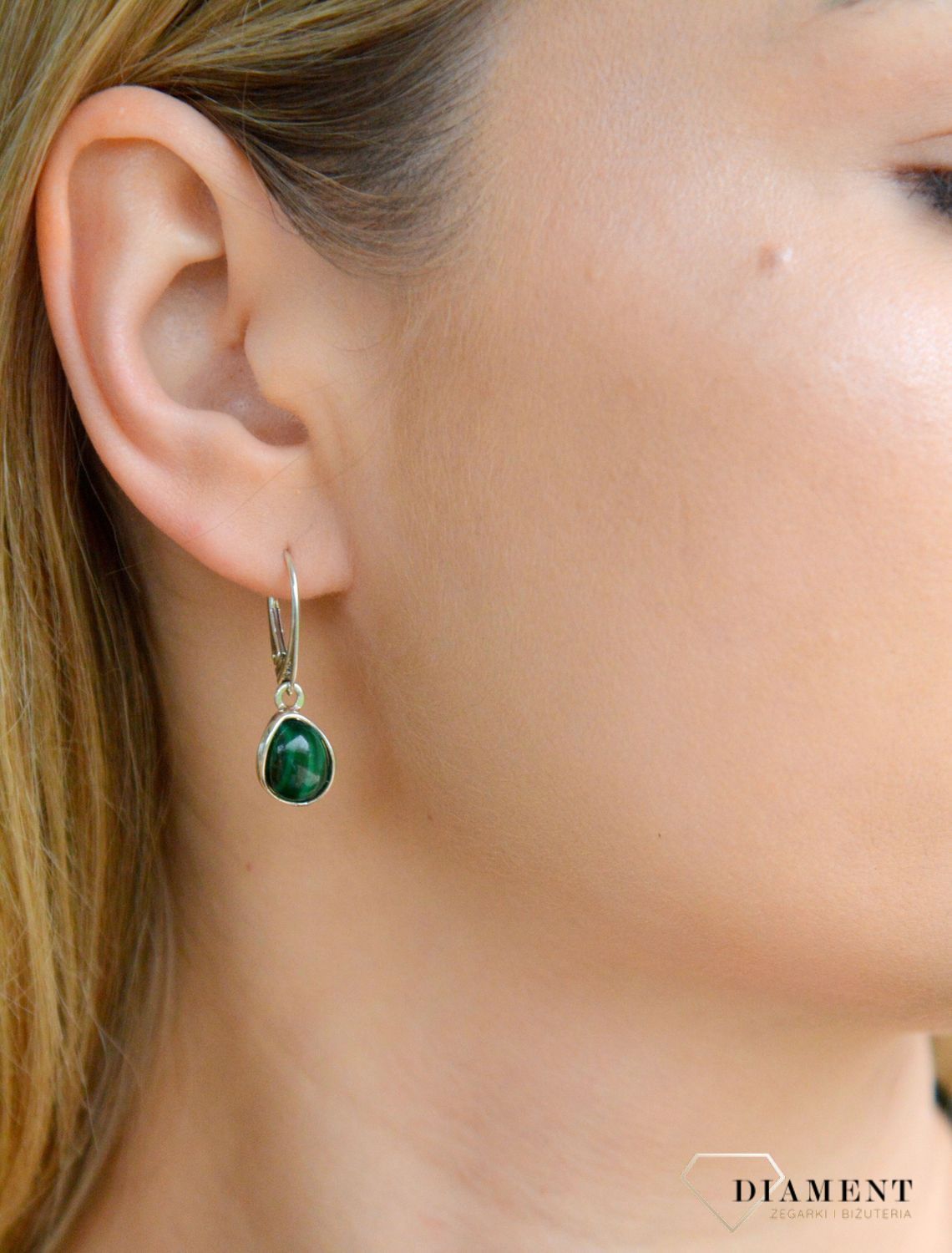 Srebrne kolczyki damskie 925 wiszące z owalnym malachitem DIA-KLC-11322-925.jpg