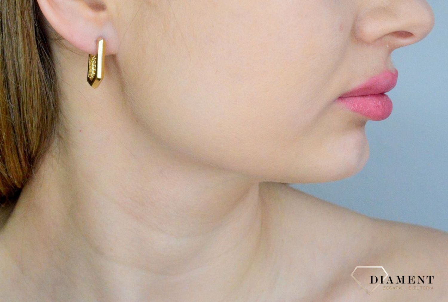 Złote kolczyki damskie 585 podłużne geometryczne DIA-KLC-11341-585.jpg