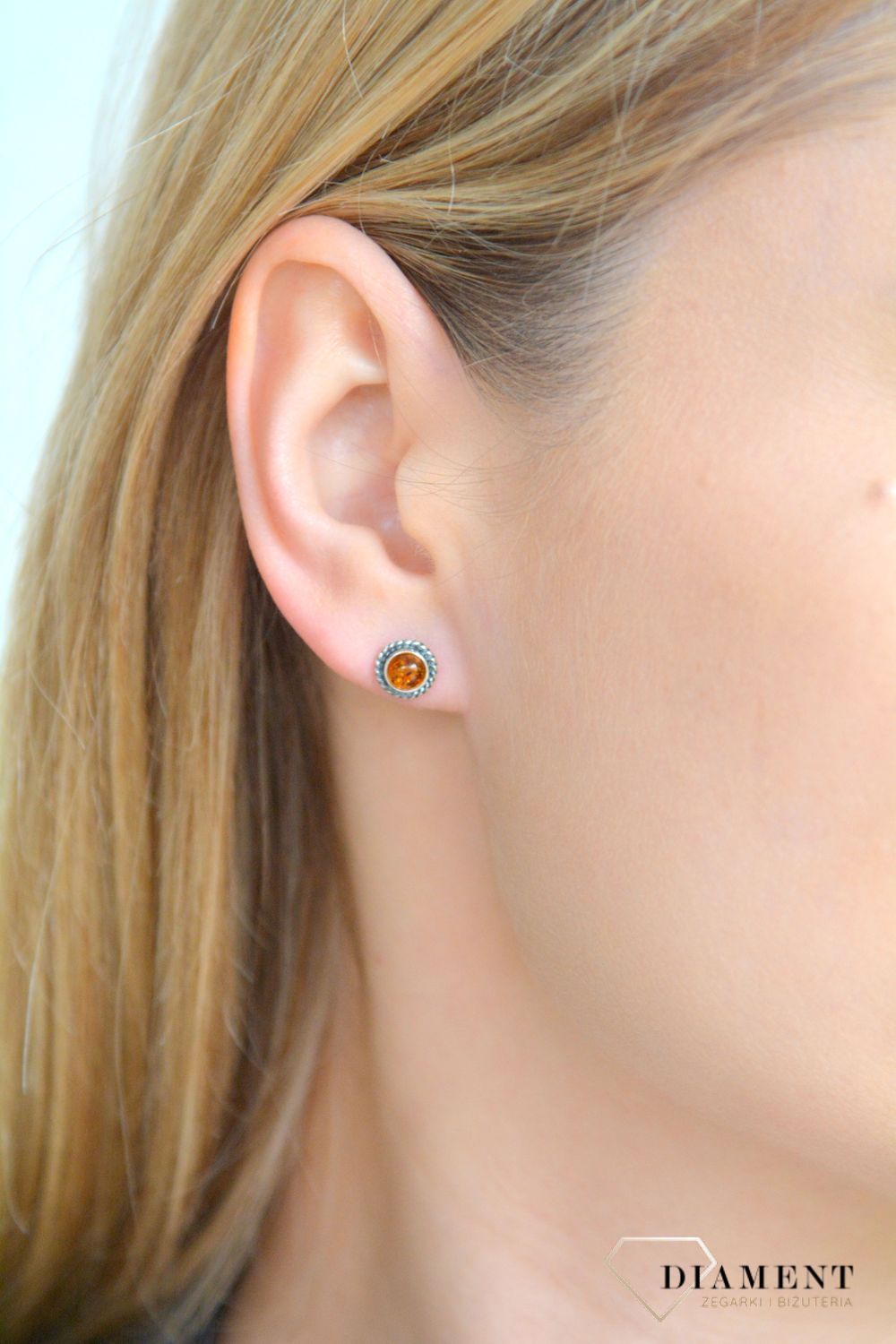 Srebrne kolczyki damskie 925 okrągłe z bursztynem bałtyckim wkrętki DIA-KLC-11397-925. Srebrne kolczyki damskie. Kolczyki srebrne z bursztynem. Kolczyki wkrętki z bursztynem. 11.jpg
