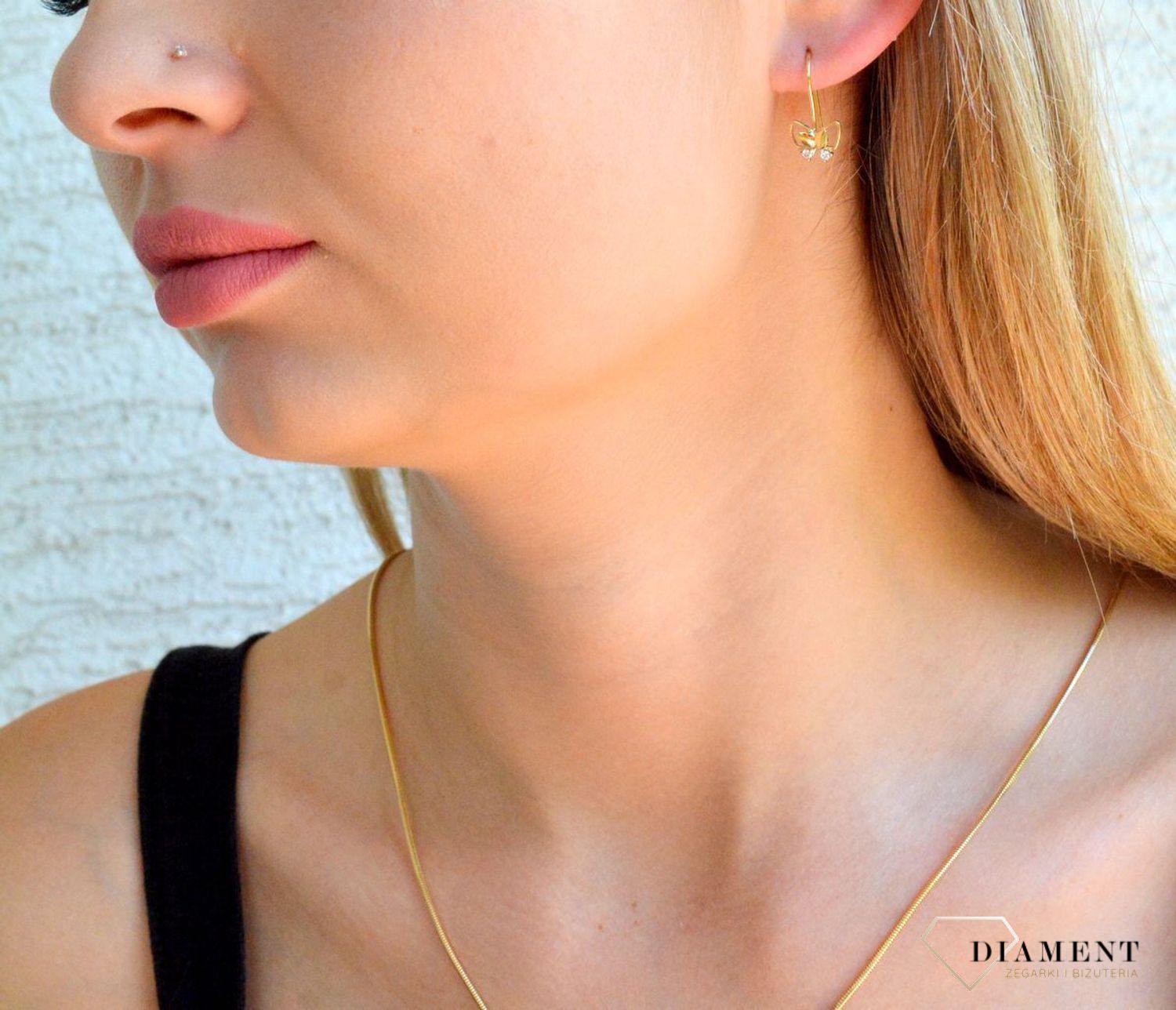 Złote kolczyki damskie 585 wiszące motylki z cyrkoniami DIA-KLC-11425-585. Złote kolczyki damskie. Złote kolczyki wiszące dla dziewczynki. Kolczyki złote z cyrkoniami. Złote kolczyki wiszące na prezent (1).jpg