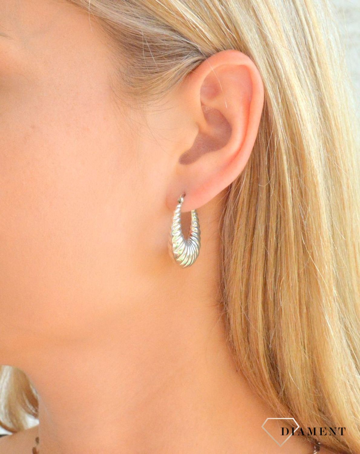 Srebrne kolczyki damskie 925 pozłacane grube księżyce modny wzór DIA-KLC-11467-925. Srebrne kolczyki damskie. Kolczyki srebrne dmuchane.Srebrne koła na zatrzask. Kolczyki modowe. Kolczyki srebrne koła na prezent (2).jpg