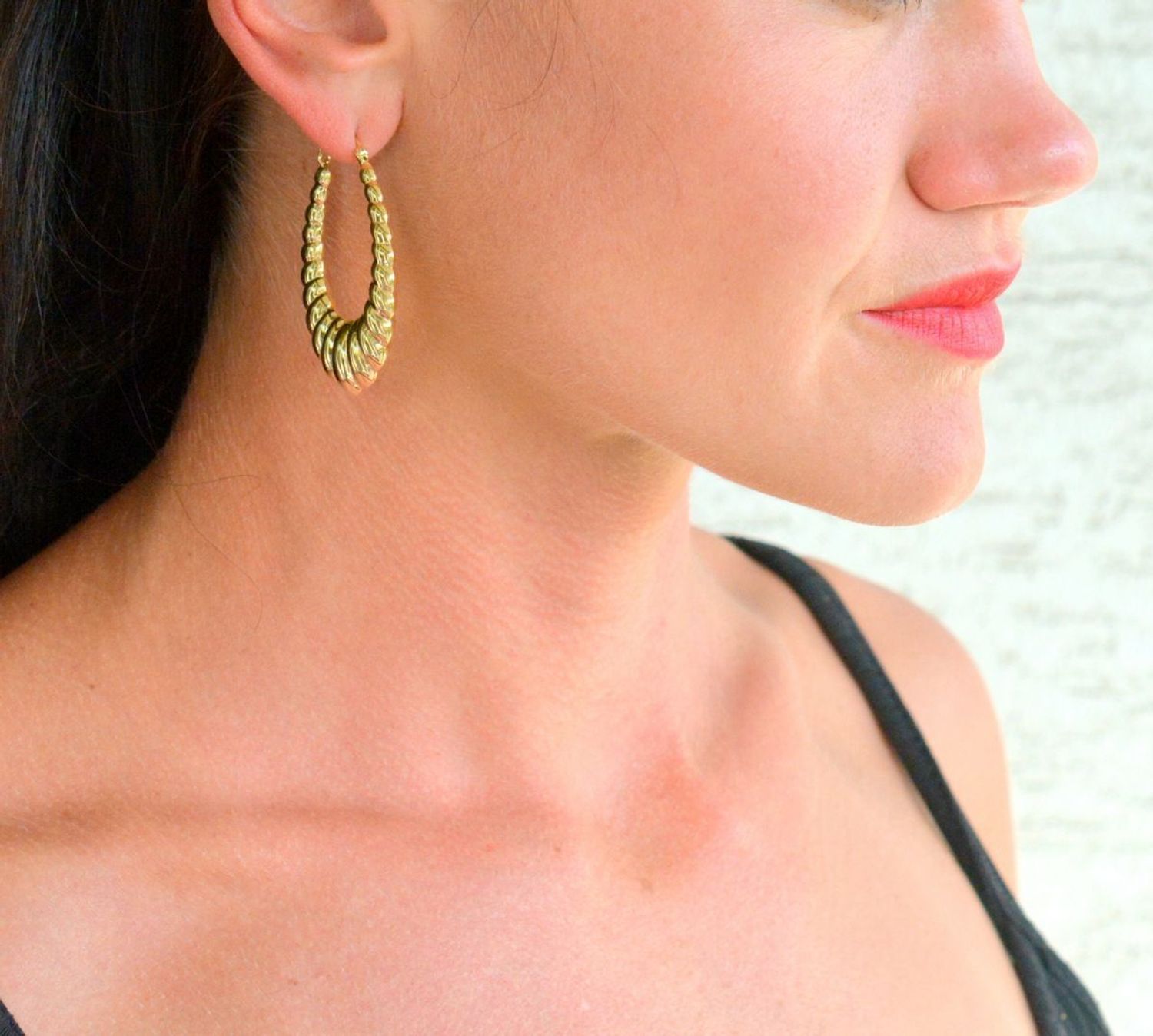 Srebrne kolczyki damskie 925 pozłacane grube księżyce modny wzór DIA-KLC-11479-925. Srebrne kolczyki damskie. Kolczyki srebrne o modnym wzorze. Kolczyki srebrne pozłacane. Kolczyki owalne grube na prezent..jpg