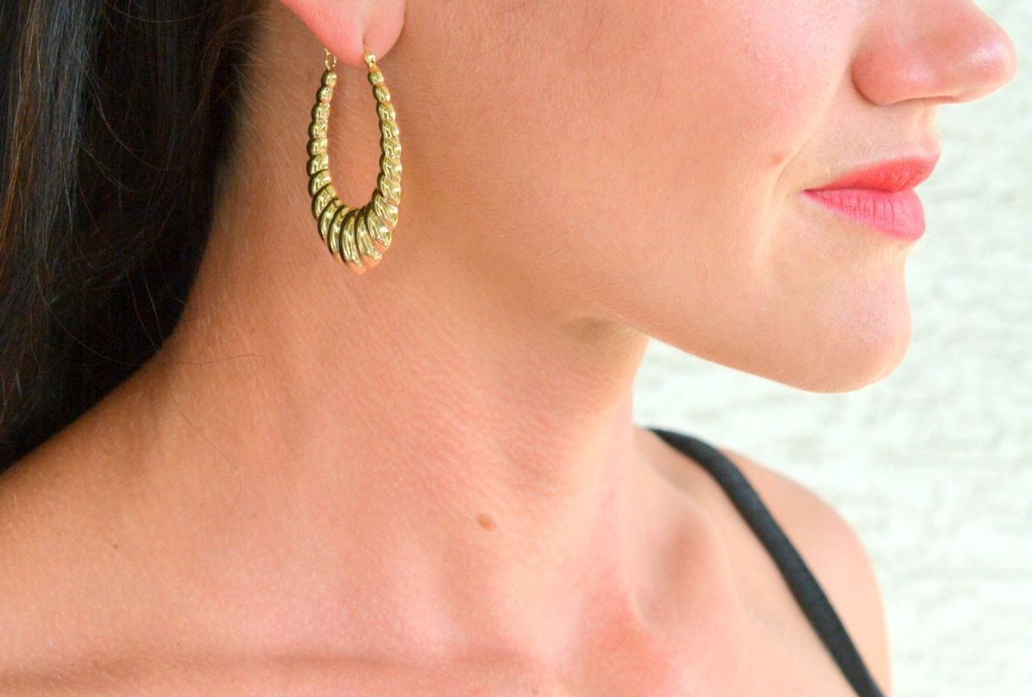 Srebrne kolczyki damskie 925 pozłacane grube księżyce modny wzór DIA-KLC-11479-925. Srebrne kolczyki damskie. Kolczyki srebrne o modnym wzorze. Kolczyki srebrne pozłacane. Kolczyki owalne grube na prezent..jpg