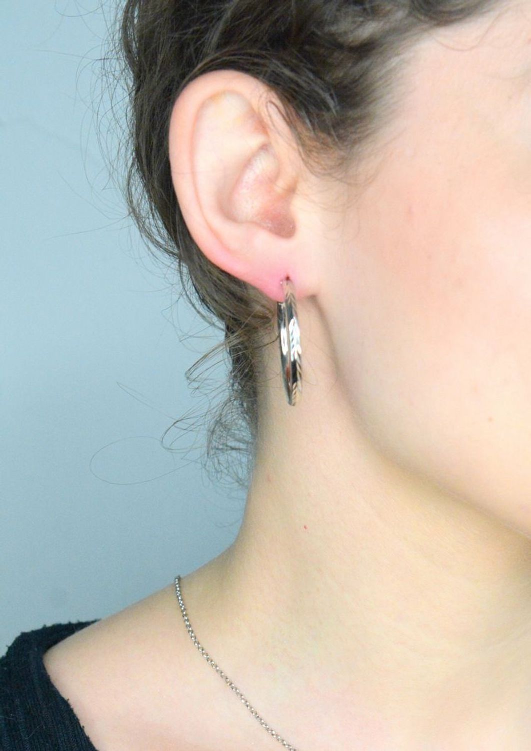 Srebrne kolczyki damskie 925 koła grawerowane 3,8 cm DIA-KLC-11562-925. Srebrne kolczyki damskie. Srebrne duże koła. Kolczyki srebrne koła grawerowane. Kolczyki srebrne duże koła na prezent.1.jpg