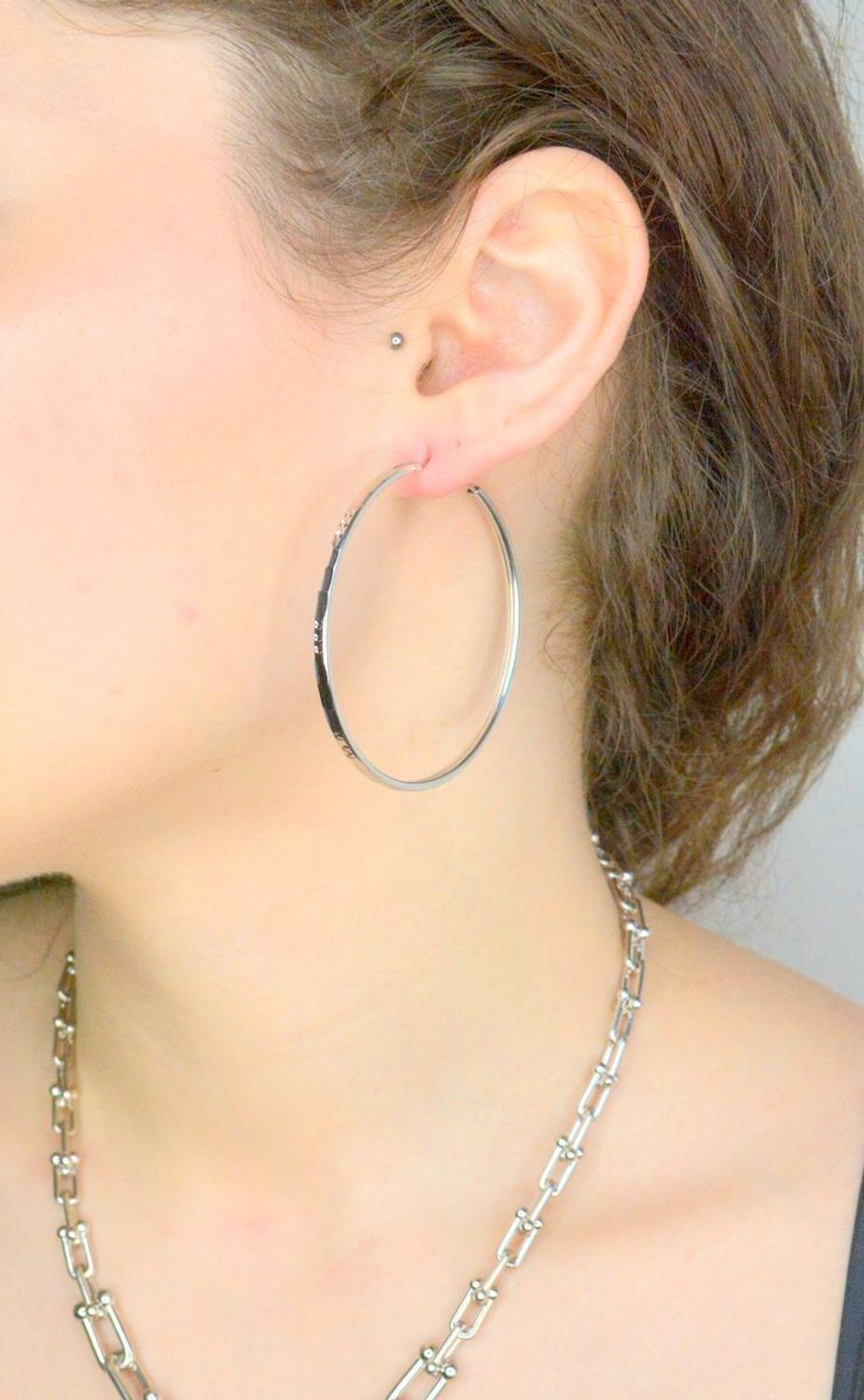 Srebrne kolczyki damskie 925 koła grawerowane 5,4 cm DIA-KLC-11564-925. Srebrne kolczyki damskie. Srebrne duże koła. Kolczyki srebrne koła grawerowane. Kolczyki srebrne duże koła na prezent.1.jpg