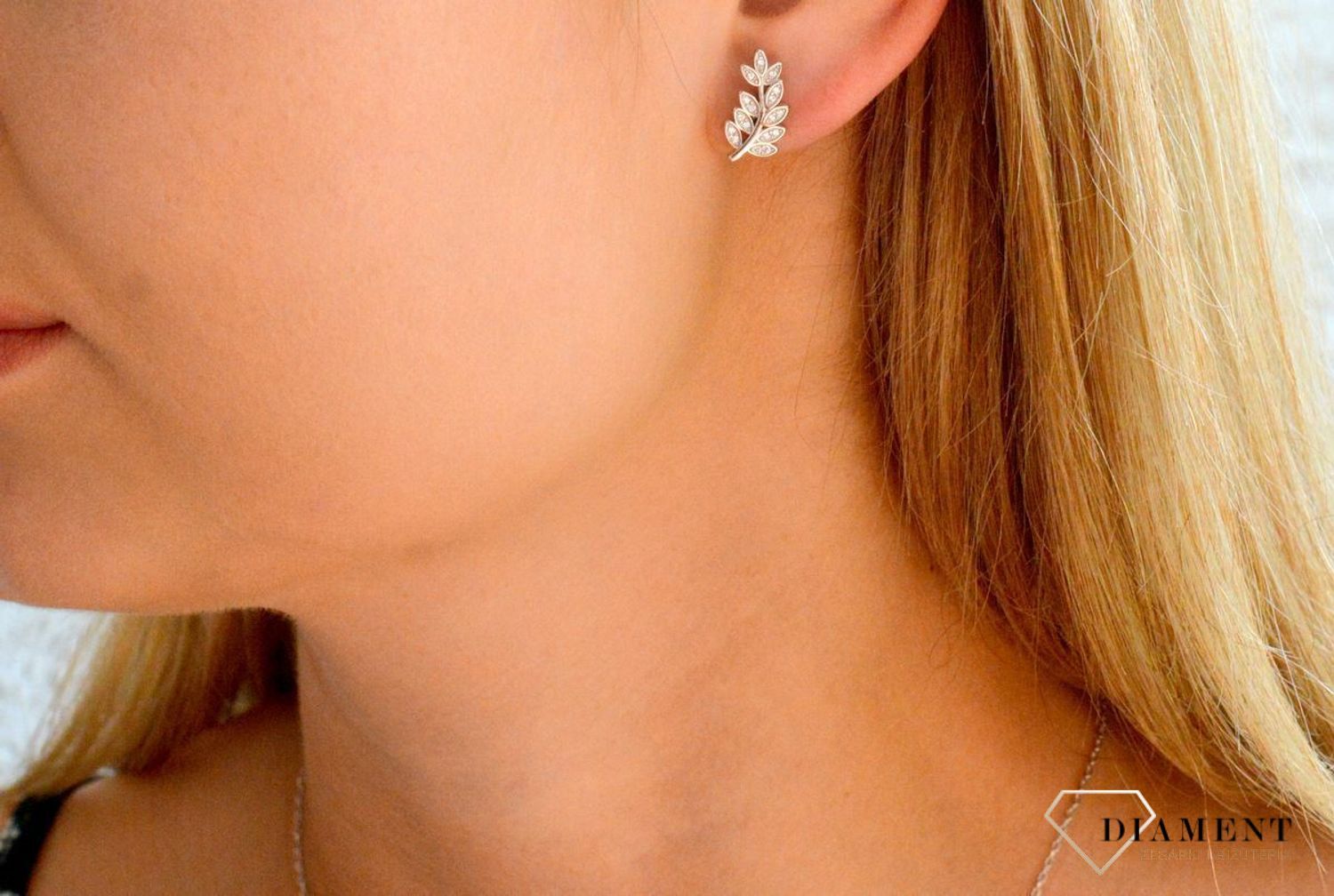 Srebrne kolczyki damskie 925 listki z cyrkoniami DIA-KLC-11580-925.jpg