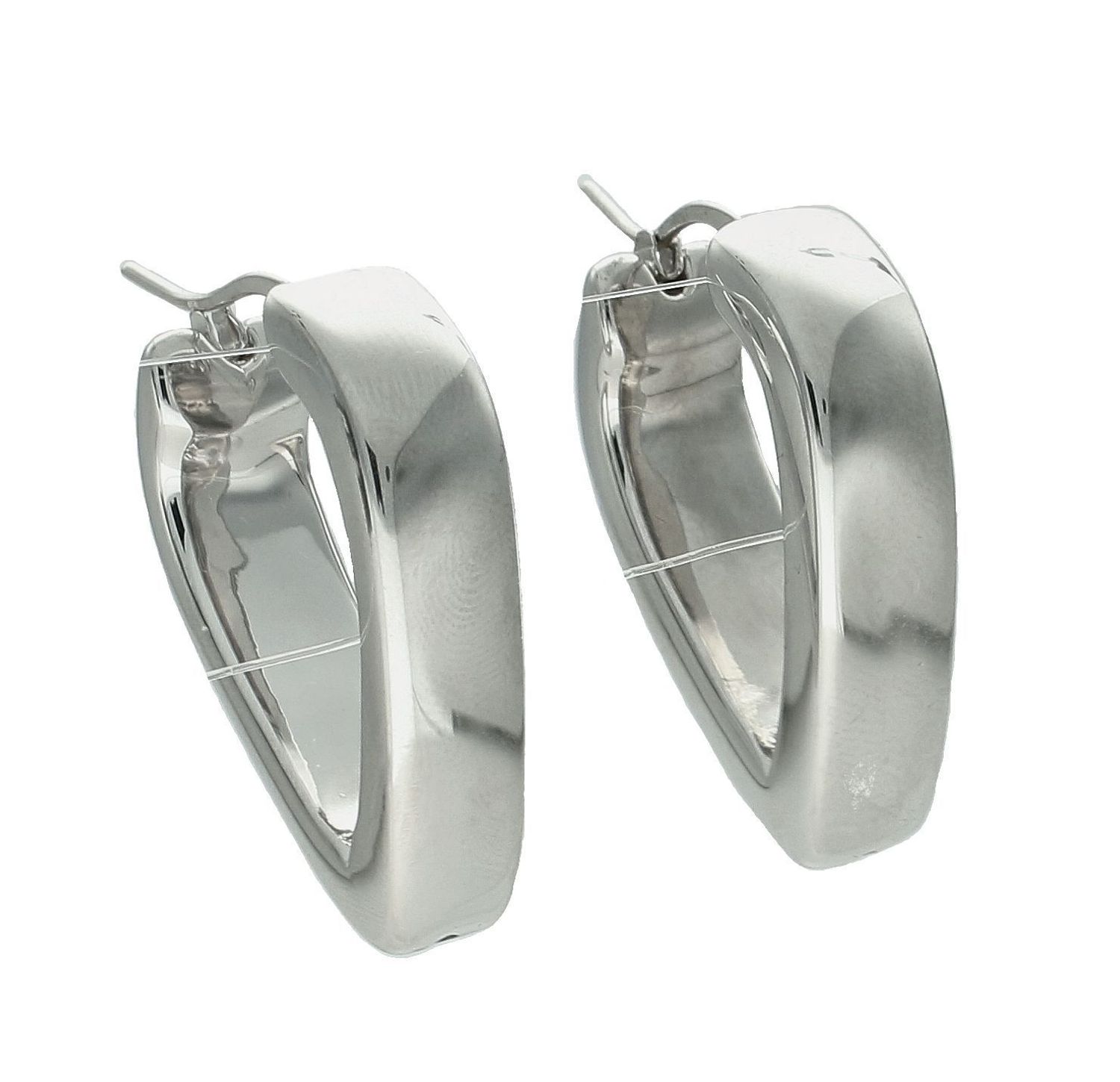 Srebrne kolczyki damskie 925 szerokie gładkie DIA-KLC-11709-925. Srebrne kolczyki damskie. Modne kolczyki srebrne. Srebrne damskie kolczyki szerokie. Srebrne gładkie kolczyki damskie..jpg