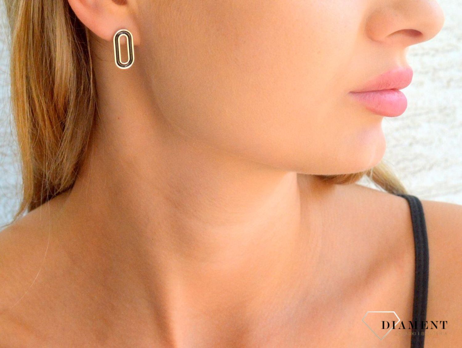 Srebrne kolczyki damskie 925 podłużne z czarną emalią na sztyft DIA-KLC-11797-925.jpg