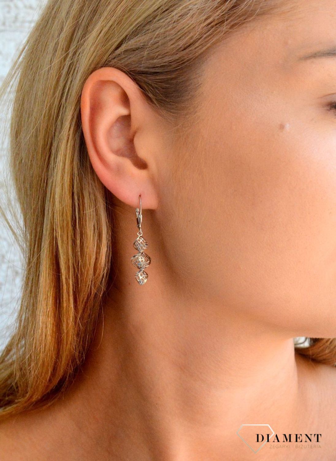 Srebrne kolczyki damskie 925 zakręcone ażurowe na bigiel DIA-KLC-11816-925.jpg