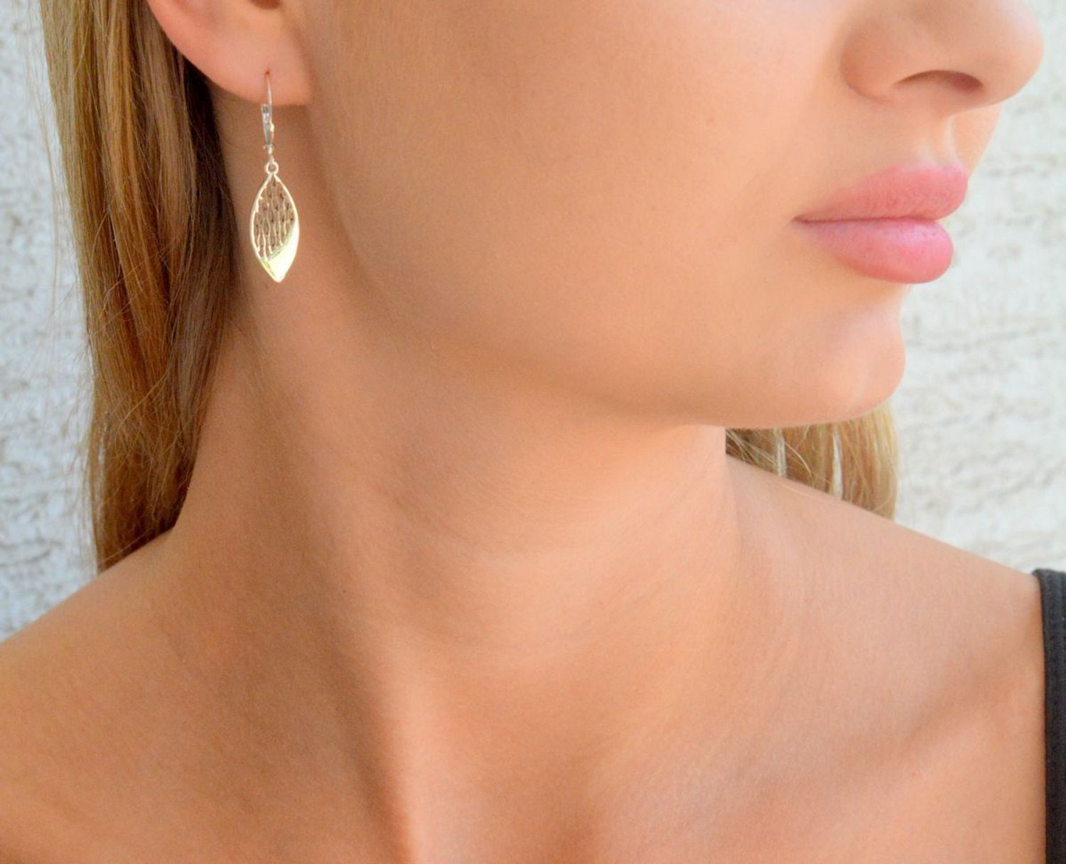 Srebrne kolczyki damskie 925 wiszące ażurowe DIA-KLC-11819-925.jpg