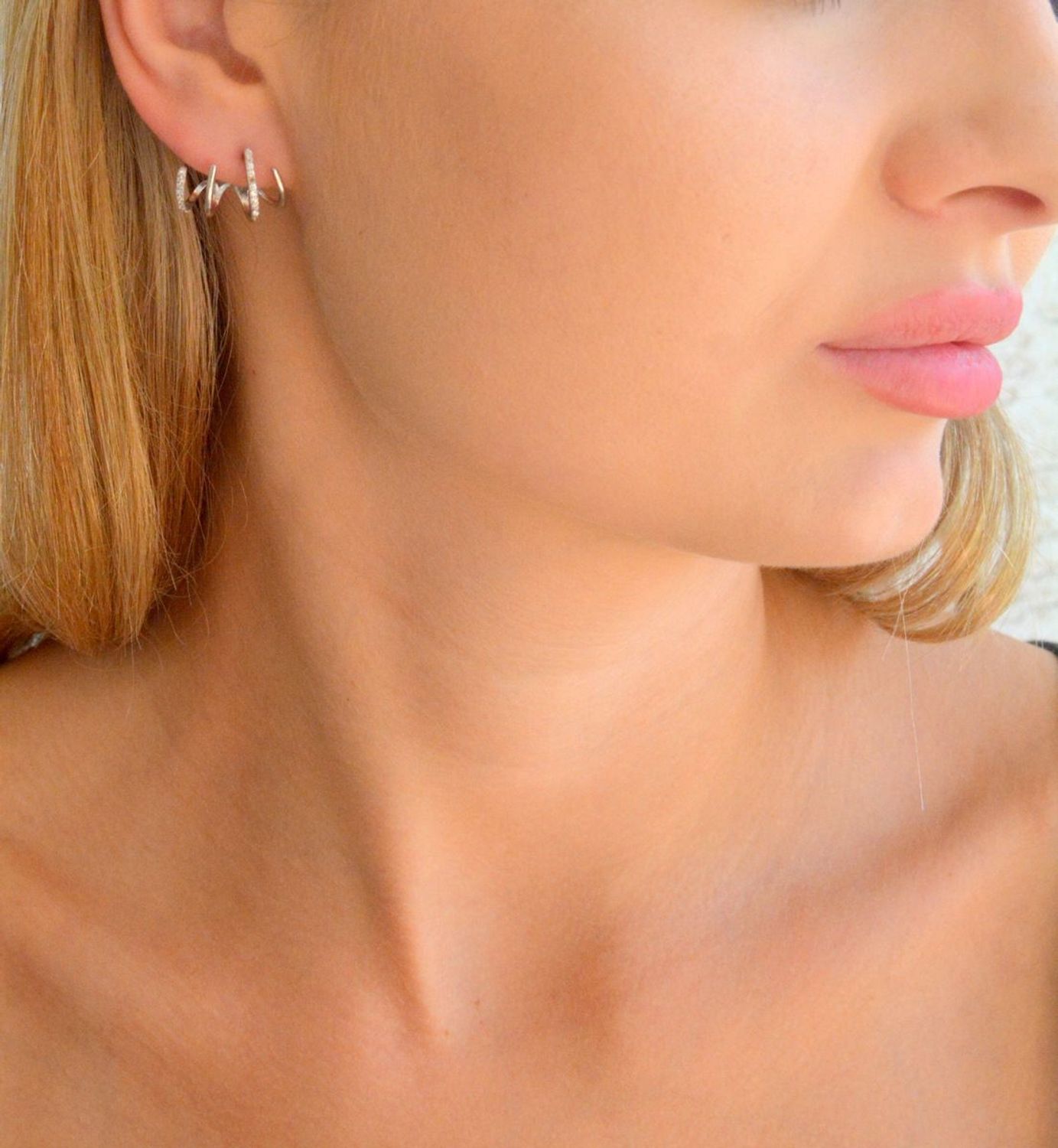 Srebrne kolczyki damskie 925 nausznice z cyrkoniami na sztyft DIA-KLC-11826-925.jpg