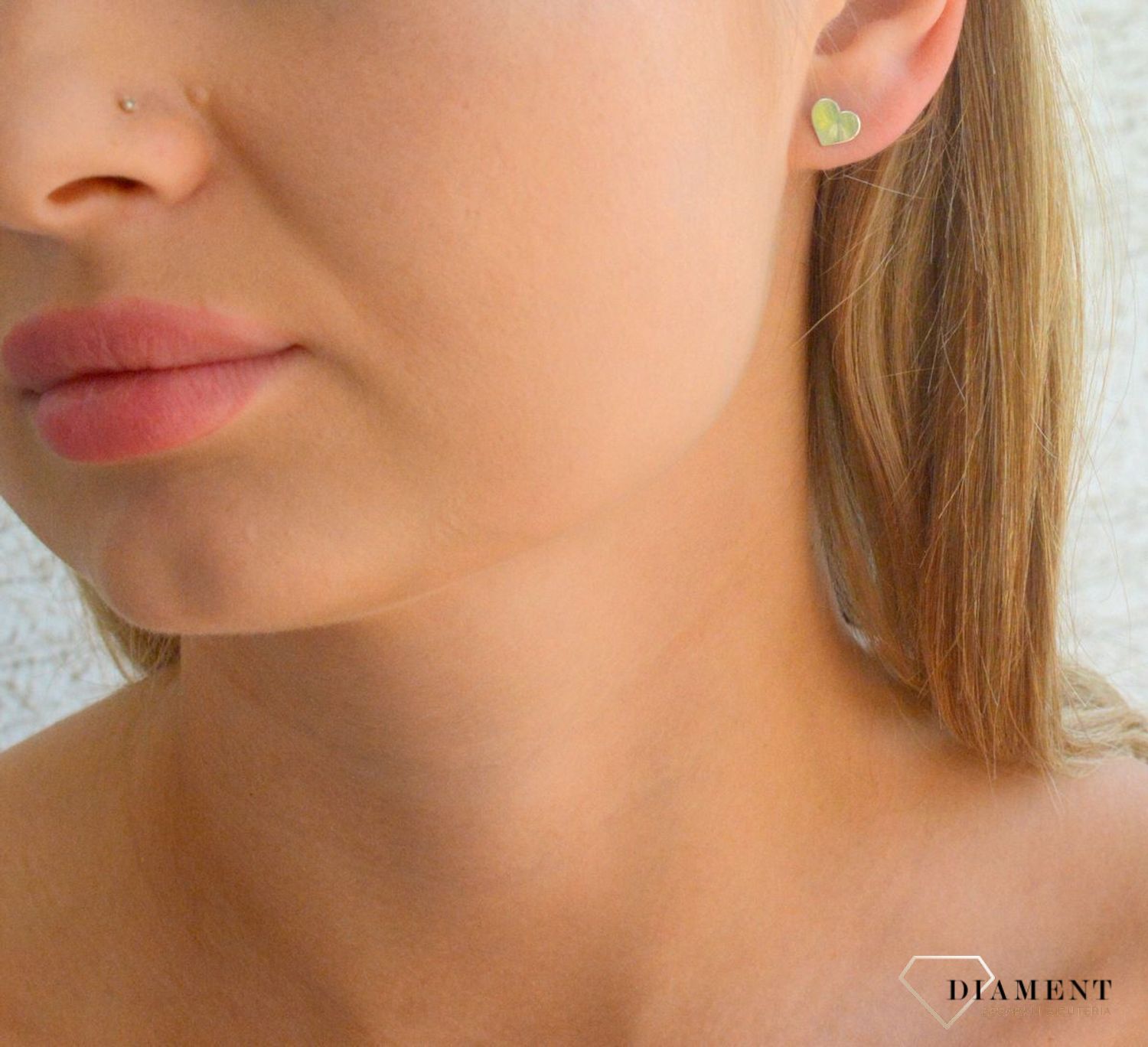 Srebrne kolczyki damskie 925 Serca wkrętki DIA-KLC-11884-925.jpg