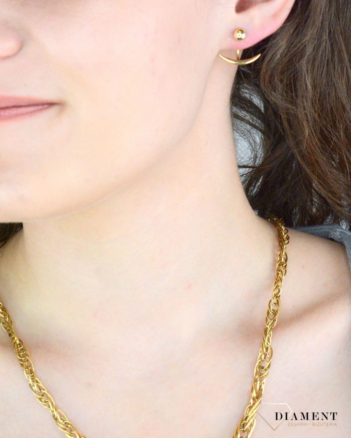 Złote kolczyki damskie 585 zausznice, DIA-KLC-11918-585. Złota biżuteria dostępna w naszym sklepie to połączenie klasy, stylu oraz elegancji. Kolczyki na prezent.1.jpg