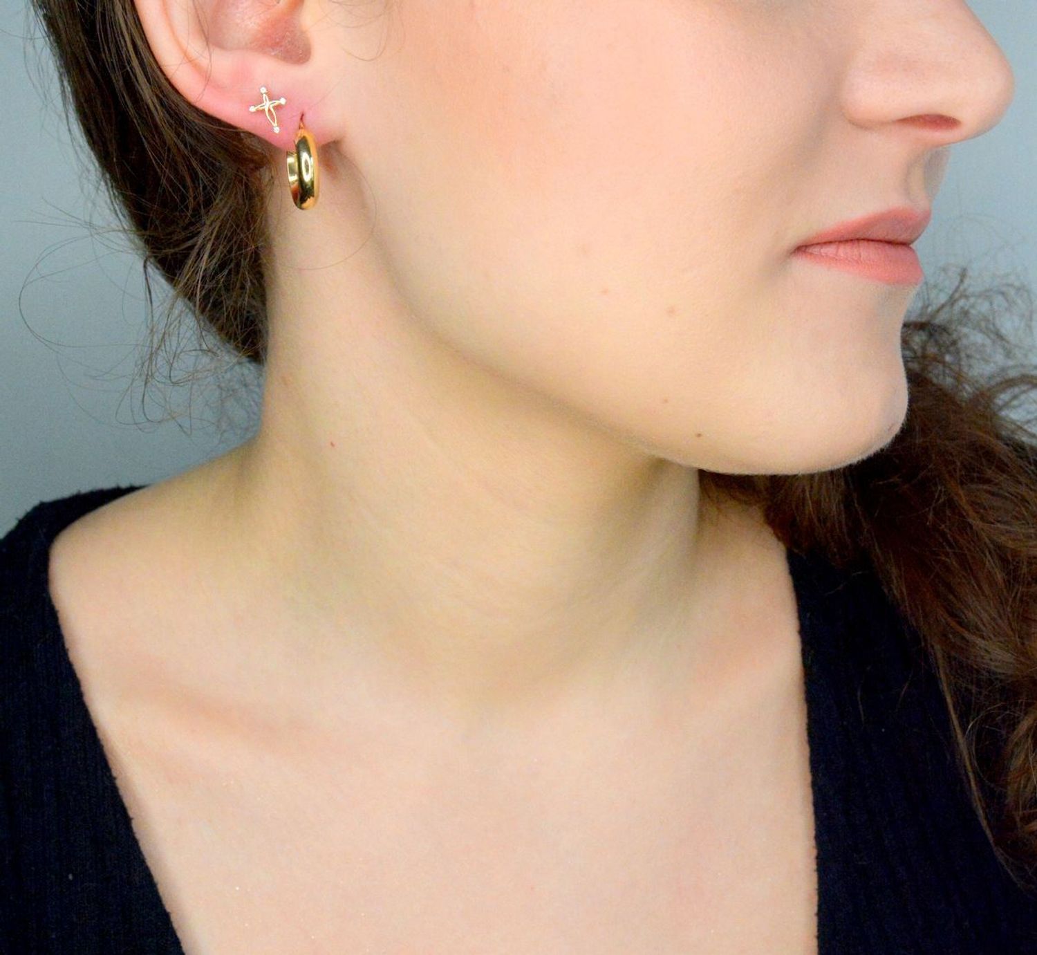 Kolczyki złote koła próba 585, DIA-KLC-11937-585, Złote kolczyki wykonane z najwyższej jakości żółtego złota, próby 585. Kolczyki koła to ponadczasowa biżuteria,która pasuje do każdego rodzaju stylizacji.1.jpg