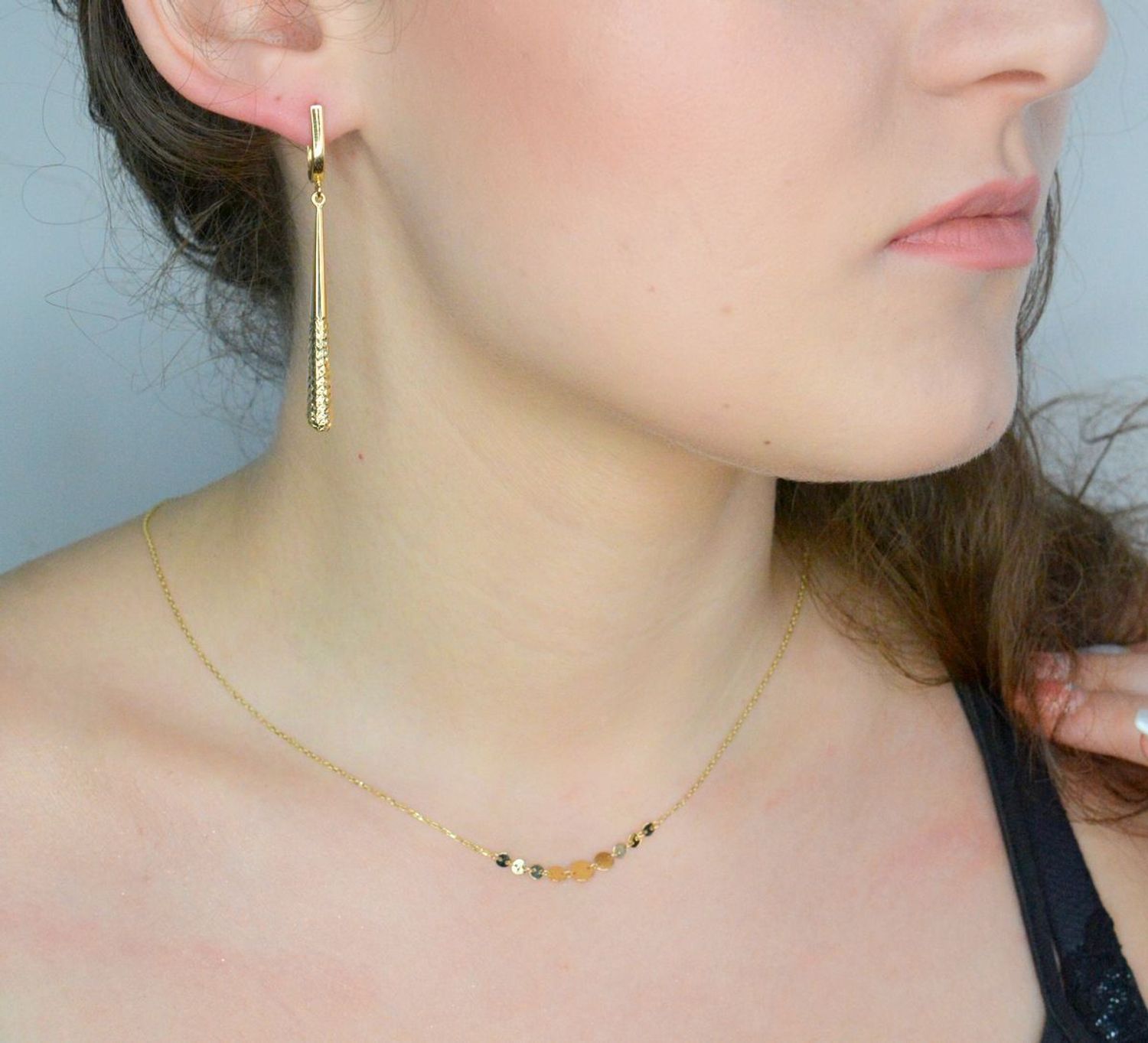 Kolczyki wiszące sopelki grawerowane próba 585, DIA-KLC-11941-585, Stylowe kolczyki wykonane ze złota próby 585. Kolczyki mają kształt wiszących sopli, ozdobionych grawerem, świetnie pasują 1.jpg