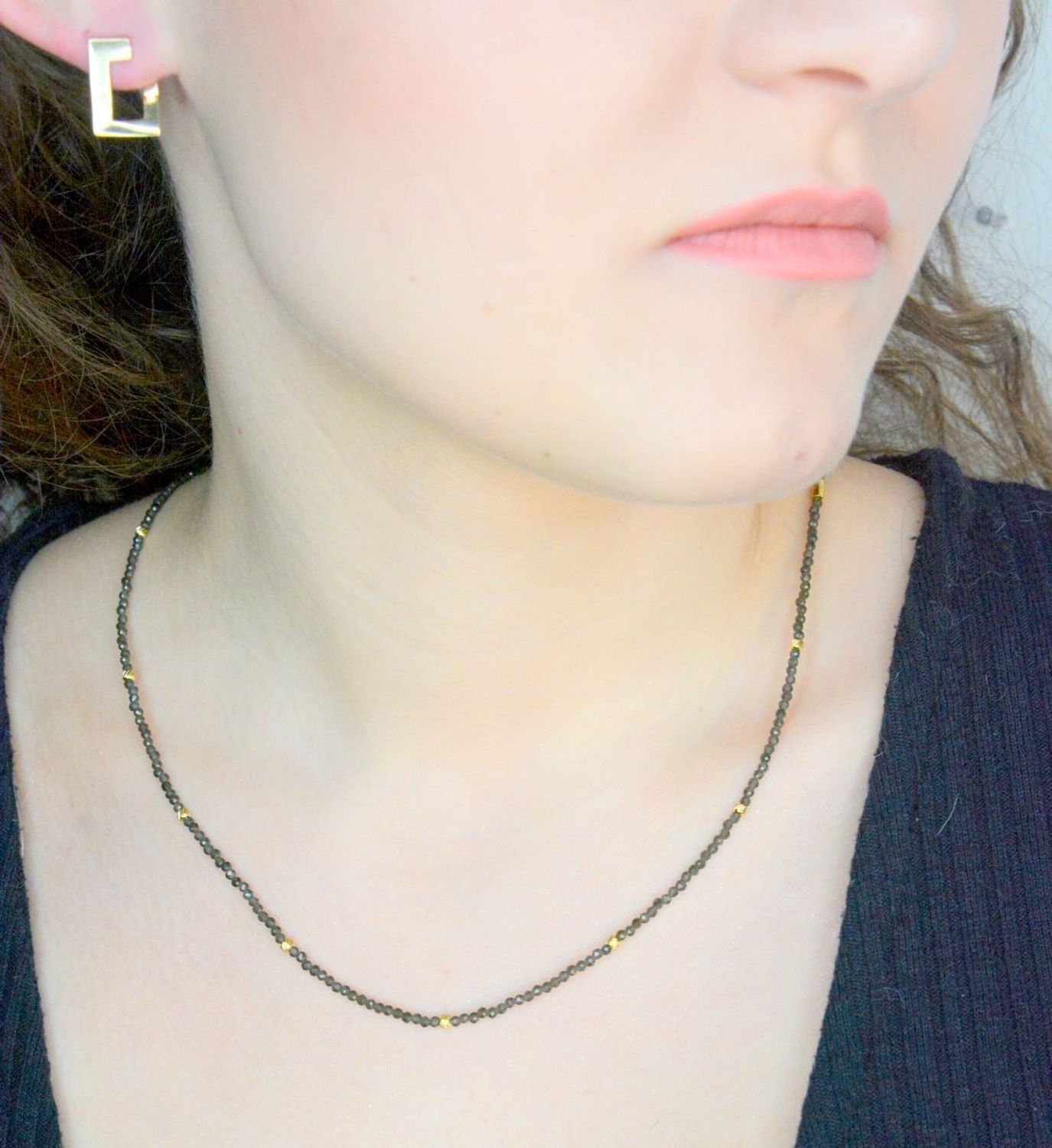 Kolczyki złote prostokąty próba 585, DIA-KLC-11955-585,  Stylowe kolczyki wykonane ze złota próby 585. Kolczyki mają kształt prostokątów, które świetnie pasują jako dodatek do codziennych stylizacji.11.jpg