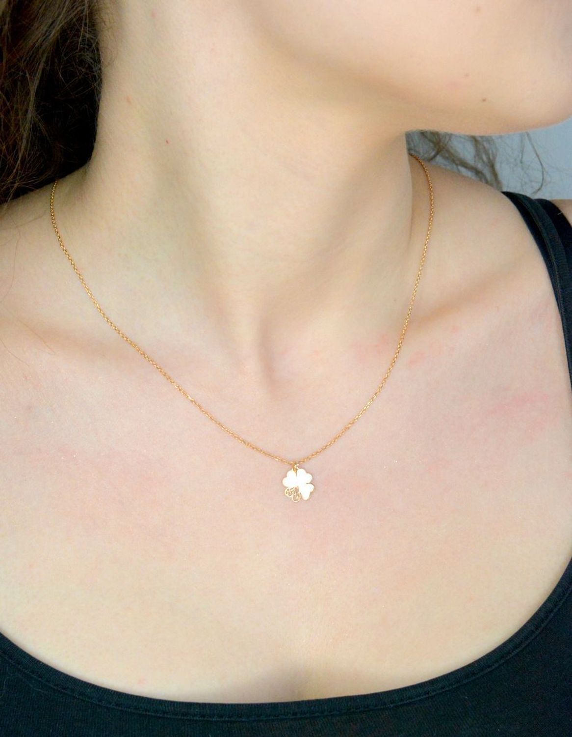 Kolczyki złote serca wiszące próby 585, DIA-KLC-11972-585 Stylowe kolczyki wykonane z wysokiej jakości złota próby 585. Kolczyki złote serca, ozdobione białymi cyrkoniami. 1.jpg