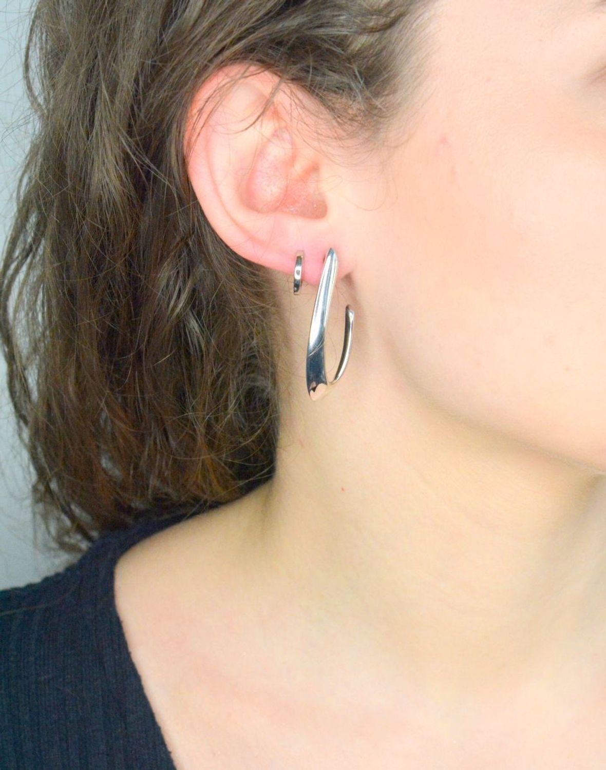 Kolczyki srebrne owalne próba 925, DIA-KLC-12011-925 Srebrne kolczyki zostały wykonane z najwyższej jakości srebra próby 925. Kolczyki owalne zostały starannie wykonane. Idealny prezent dla każdej kobiety.1.jpg