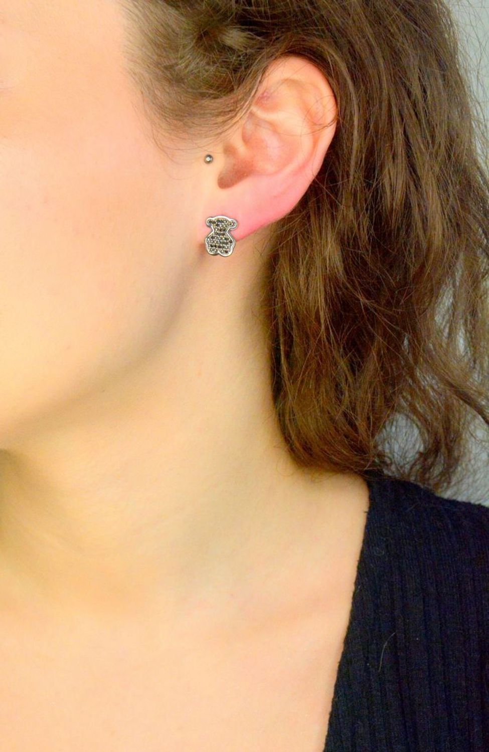 Kolczyki złote misie czarna cyrkonia próba 333, DIA-KLC-12021-333, Kolczyki misie złote, ozdobione czarną cyrkonią. Kolczyki to ponadczasowa biżuteria, która pasuje do każdego rodzaju stylizacji1.jpg