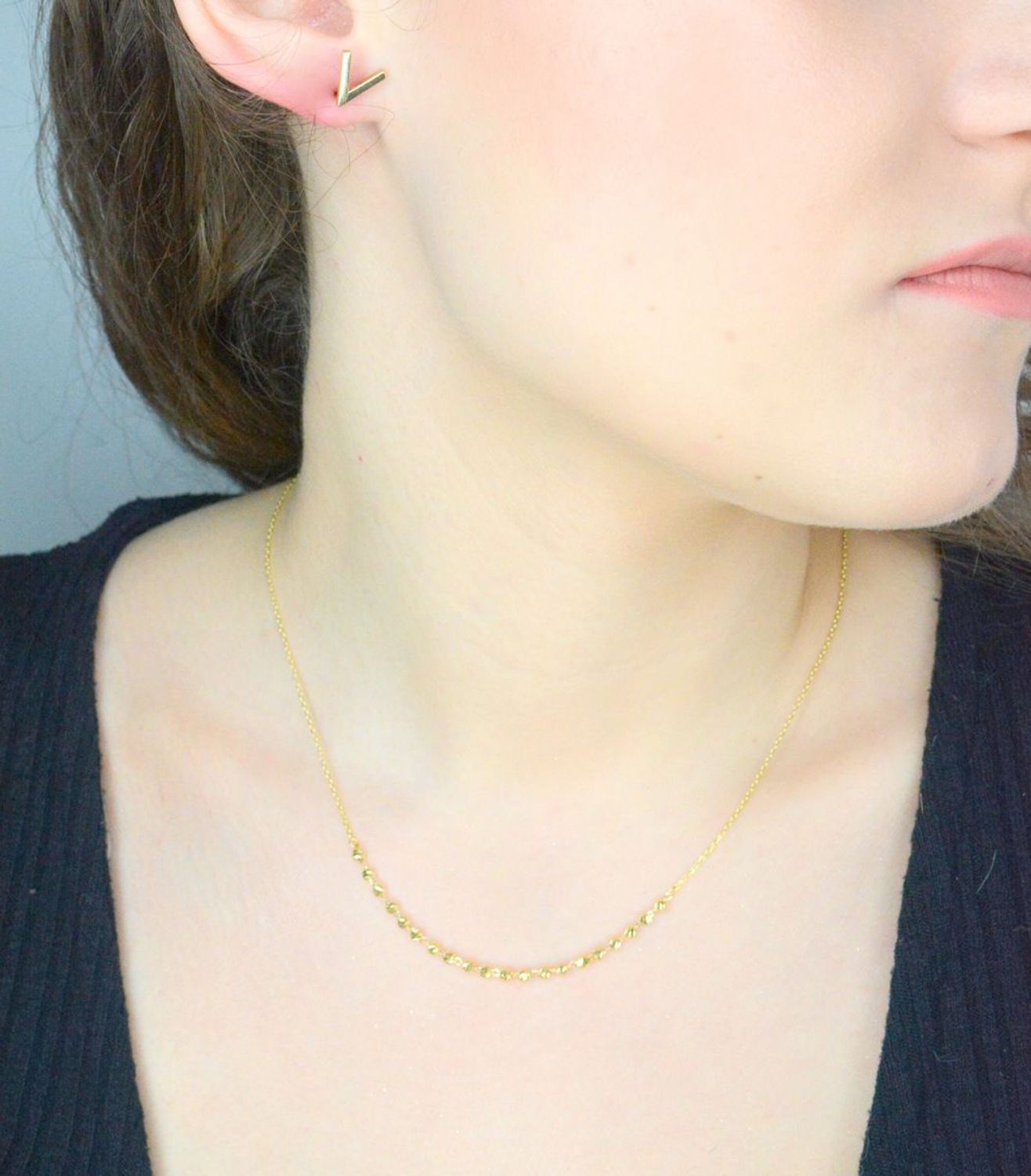 Kolczyki złote próba 333, DIA-KLC-12037-333 Stylowe kolczyki wykonane z złota próby 333. Kolczyki to ponadczasowa biżuteria, która pasuje do każdego rodzaju stylizacji. 1.jpg