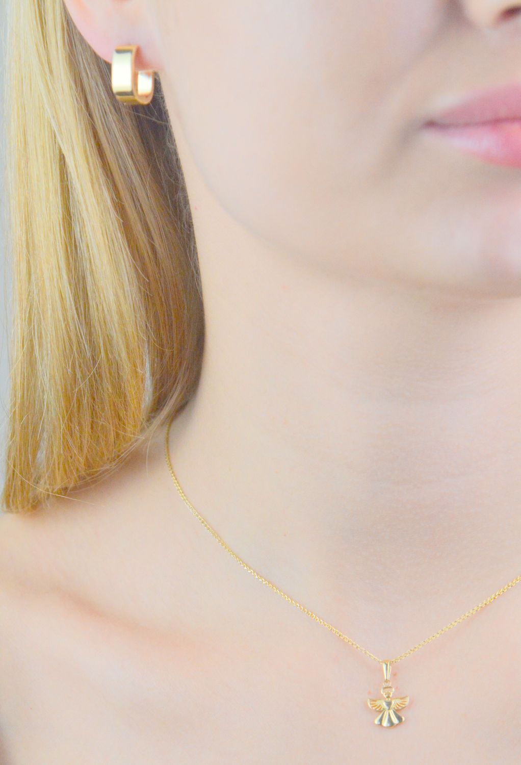 Kolczyki złote prostokątne próba 585, DIA-KLC-12084-585 Złote kolczyki wykonane z najwyższej jakości żółtego złota, próby 585. Kolczyki w formie kół prostokątnych. Kolczyki złote wiszące idealne na.jpg