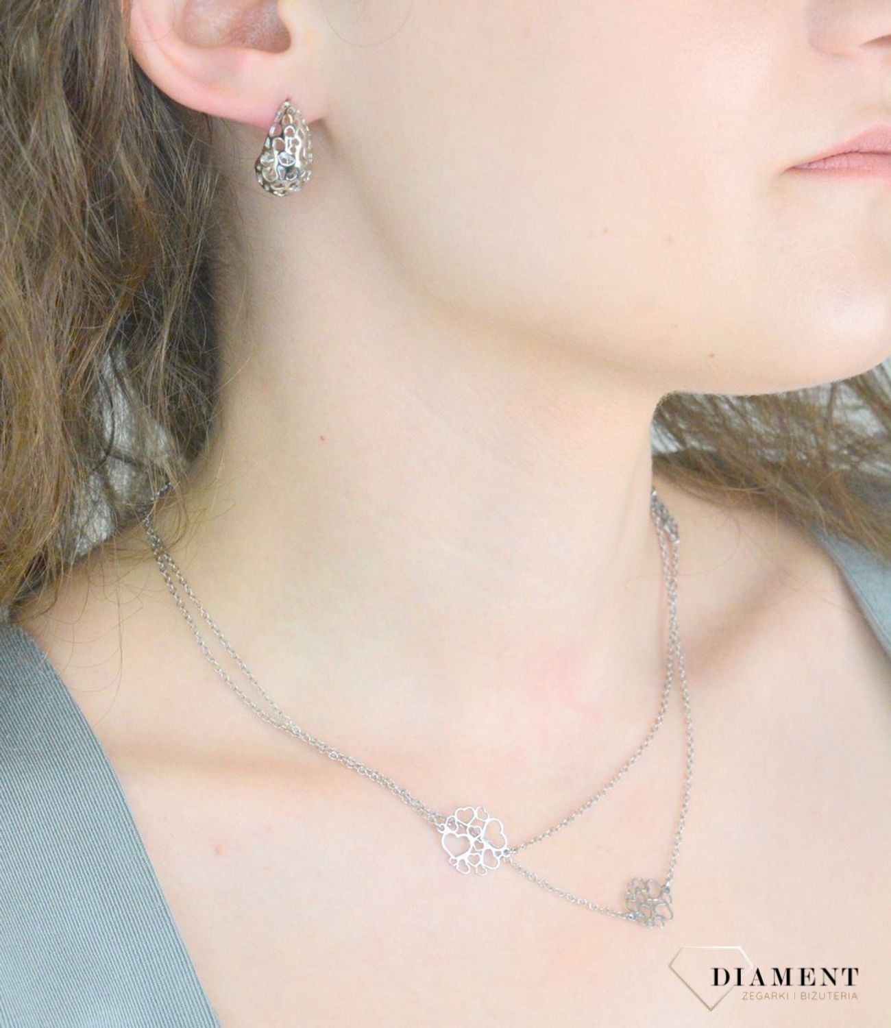 Kolczyki srebrne ażurowe łezki pr 925, DIA-KLC-12196-925 Srebrne kolczyki łezki zostały wykonane z najwyższej jakości srebra próby 925, ozdobione ażurem. Idealny prezent dla każdej kobiety.1.jpg