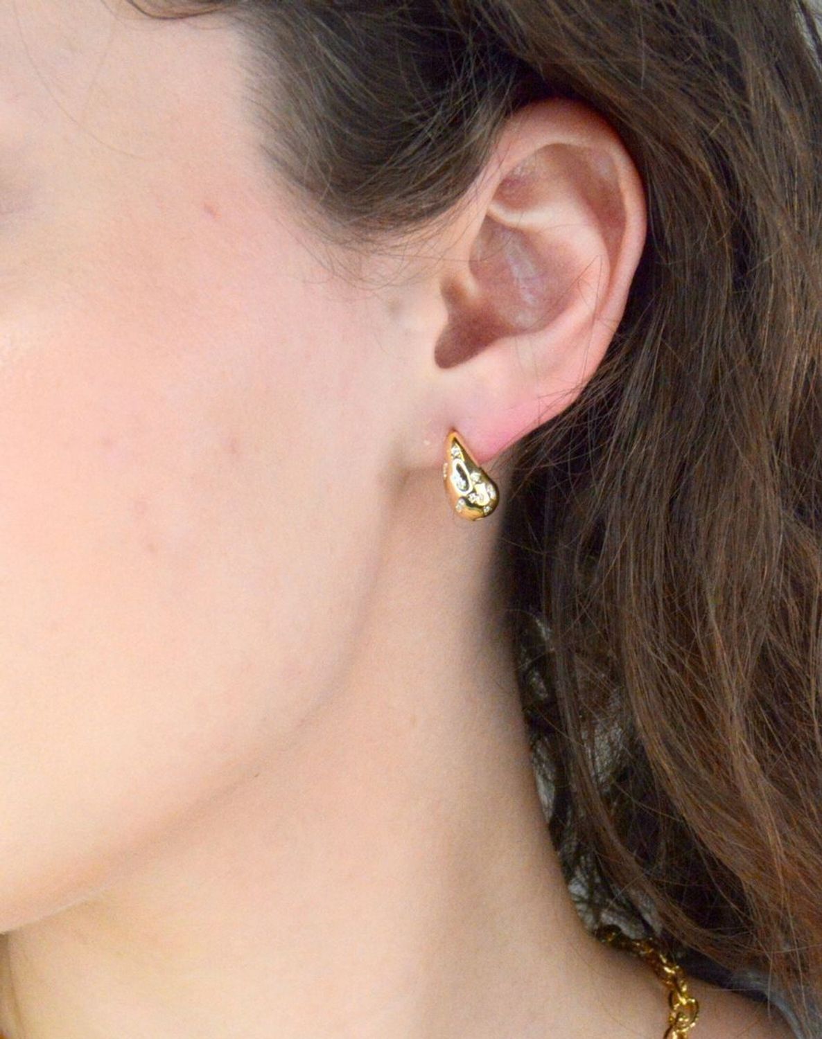 Kolczyki srebrne pozłacane łezki z cyrkoniami pr 925, DIA-KLC-12198Z-925 Srebrne kolczyki zostały wykonane z najwyższej jakości srebra próby 925, ozdobione cyrkoniami. Idealny prezent dla każdej1.jpg