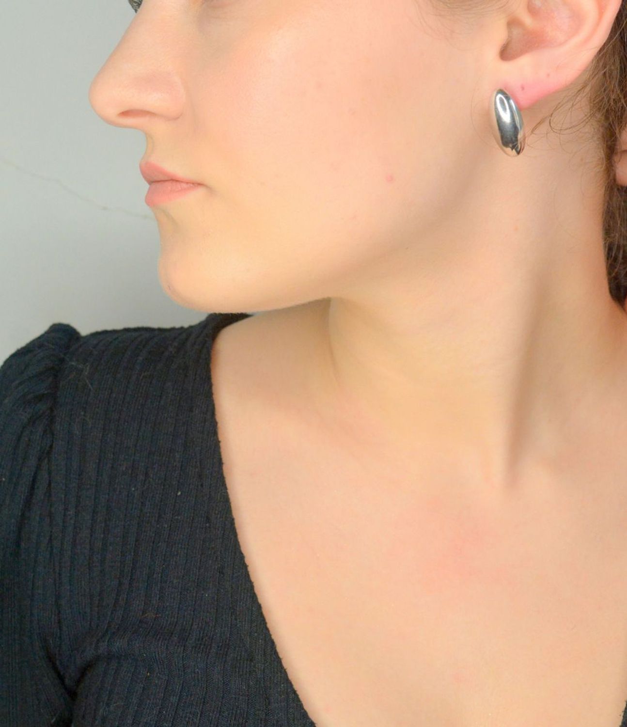 Srebrne kolczyki damskie 925 gładkie klasyczne angielskie zapięcie DIA-KLC-12203-925. Srebrne kolczyki damskie. Kolczyki srebrne angielskie. Srebrne kolczyki gładkie.1.jpg