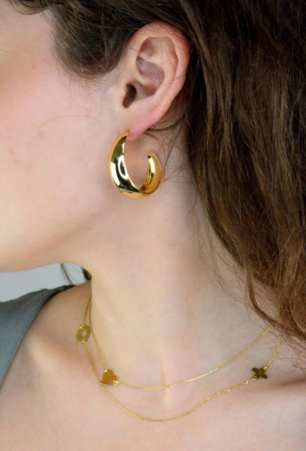 Kolczyki srebrne koła pozłacane pr 925, DIA-KLC-12211Z-925 Takie kolczyki idealnie komponują się z blaskiem srebra pozłacanego. Kolczyki wykonane zostały z najwyższej jakości srebra próby 925.1.jpg