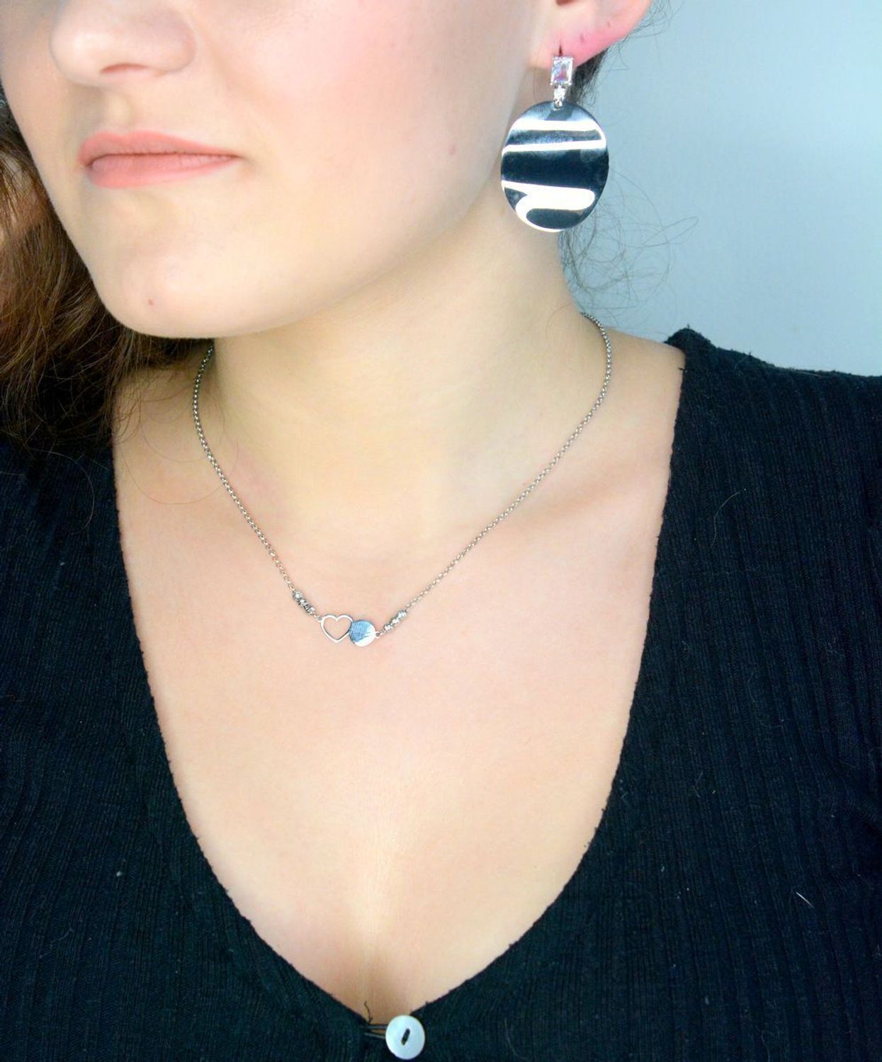 Kolczyki srebrne wiszące owalne blaszki próba 925, DIA-KLC-12216-925 rebrne kolczyki zostały wykonane z najwyższej jakości srebra próby 925. Idealny prezent dla każdej kobiety. 1.jpg