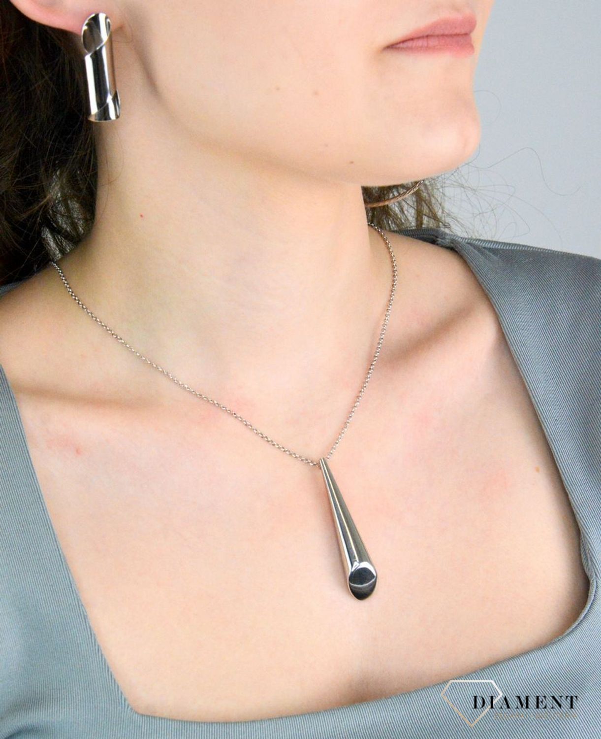 Kolczyki srebrne rurki pr 925, DIA-KLC-12217-925 Srebrne kolczyki rurki zostały wykonane z najwyższej jakości srebra próby 925. Idealny prezent dla każdej kobiety.1.jpg