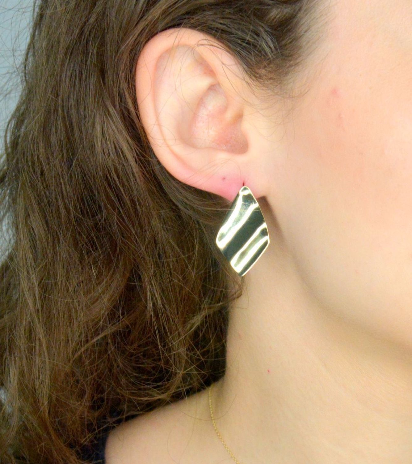 Kolczyki pozłacane geometryczne romby srebro 925, DIA-KLC-12219Z-925 Srebrne kolczyki zostały wykonane z najwyższej jakości srebra próby 925. Idealny prezent dla każdej kobiety.1.jpg