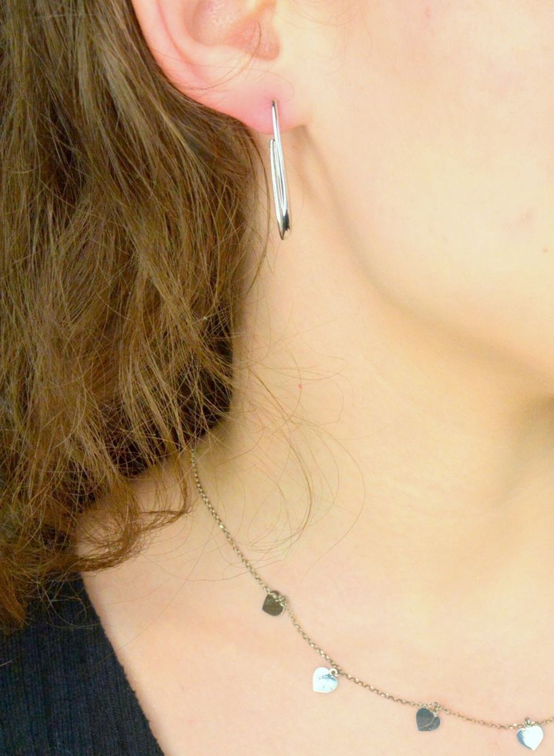 Kolczyki wiszące srebrne próba 925, DIA-KLC-12221-925 Srebrne kolczyki zostały wykonane z najwyższej jakości srebra próby 925. Idealny prezent dla każdej kobiety. Srebrne kolczyki posiadają bardzo1.jpg