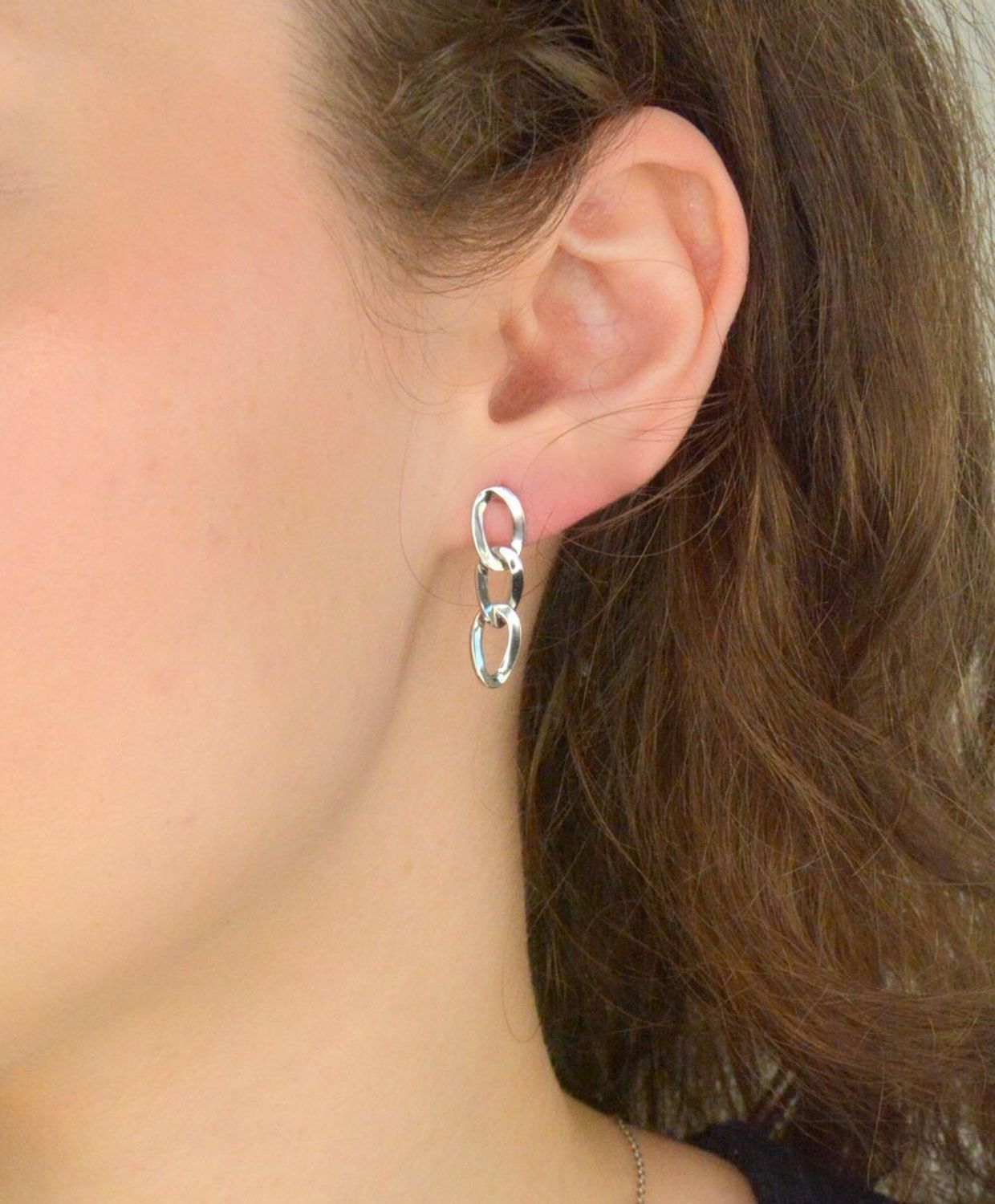 Kolczyki wiszące srebrne pancerka próba 925, DIA-KLC-12225-925 Srebrne kolczyki zostały wykonane z najwyższej jakości srebra próby 925. Idealny prezent dla każdej kobiety. Srebrne kolczyki11.jpg