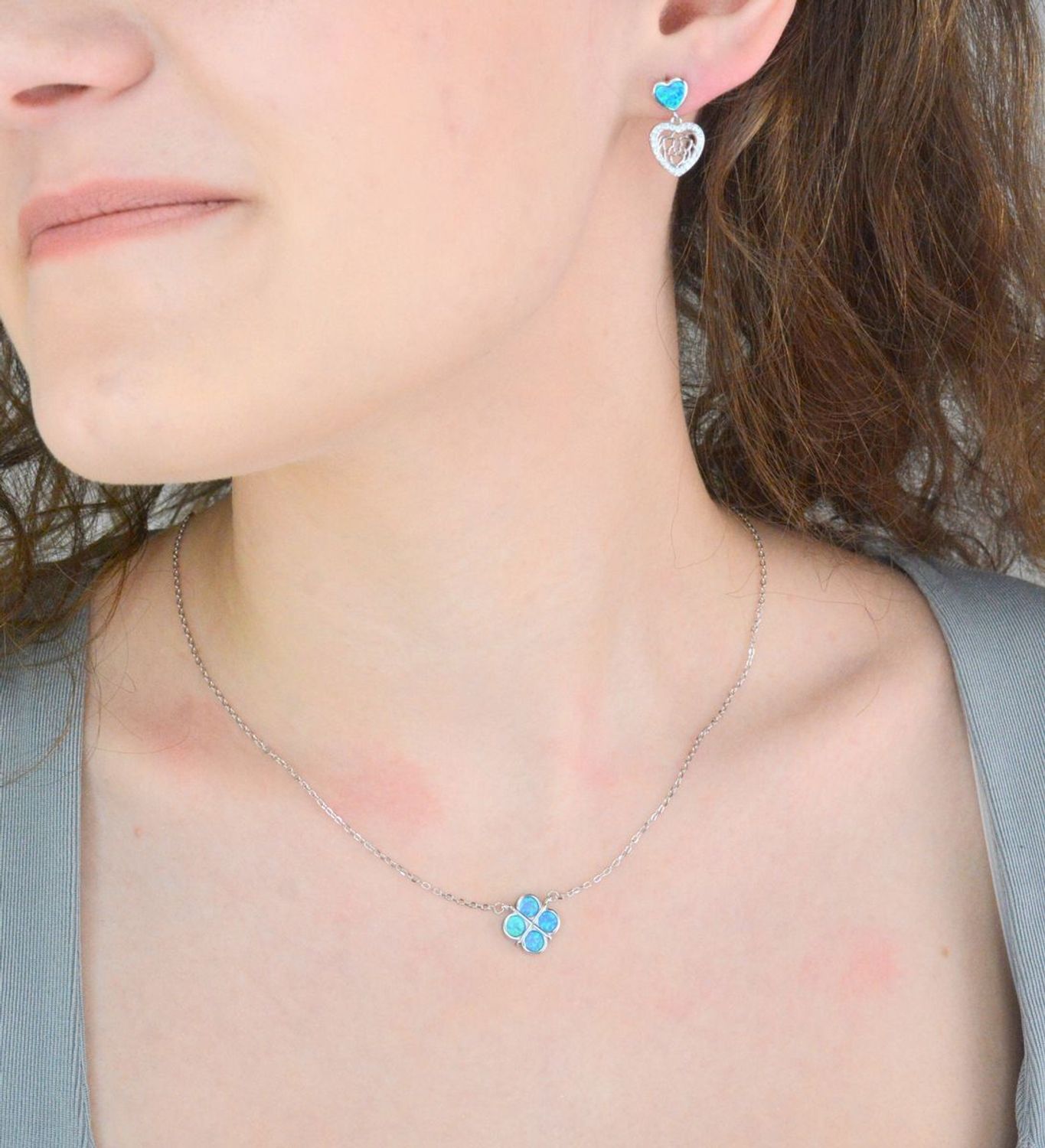 Kolczyki srebrne wiszące serca cyrkonie pr 925, DIA-KLC-12228-925  Srebrne kolczyki zostały wykonane z najwyższej jakości srebra próby 925. Idealny prezent dla każdej kobiety.1.jpg